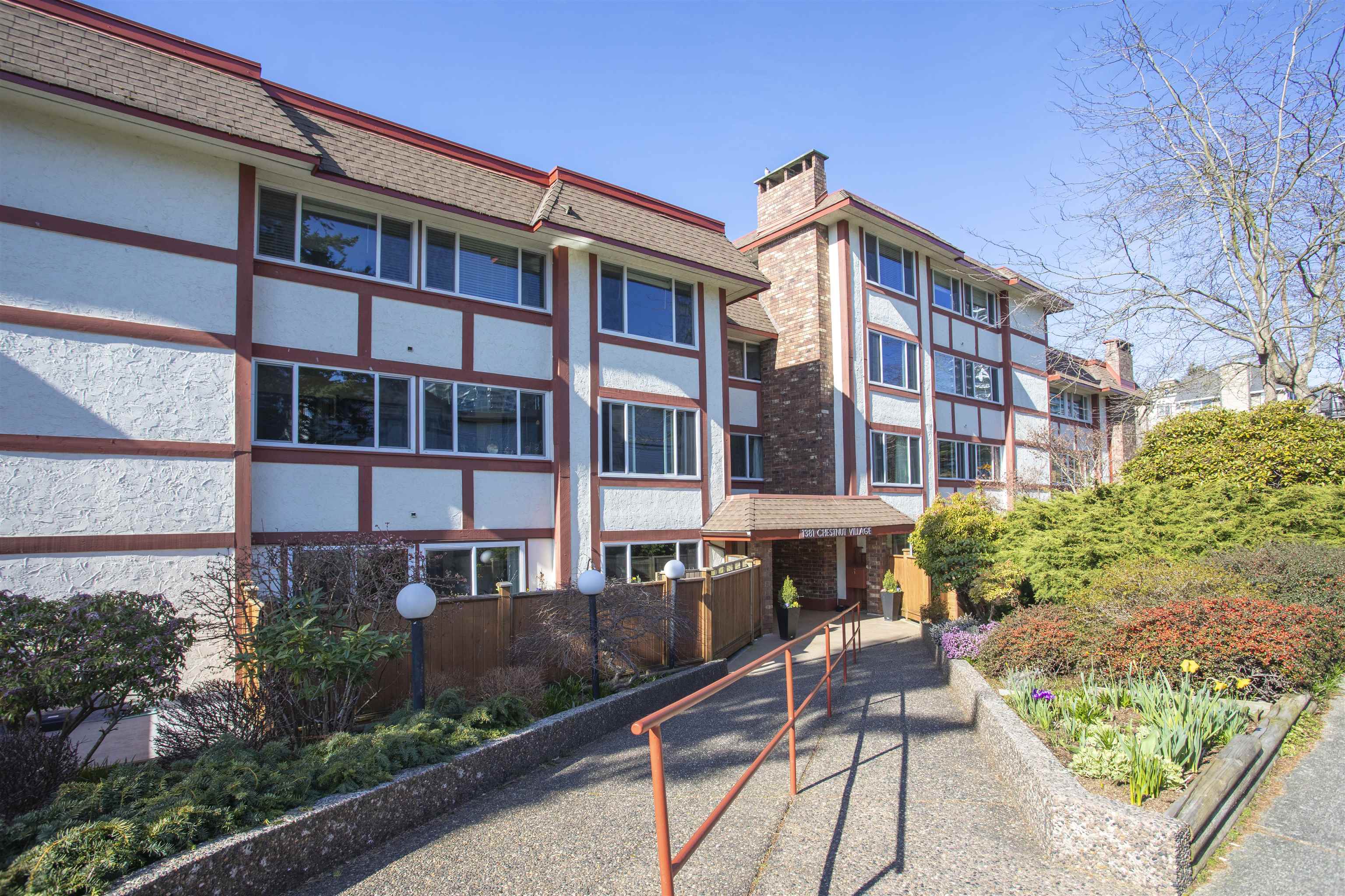 202 1381 MARTIN STREET, R3095865, BC,