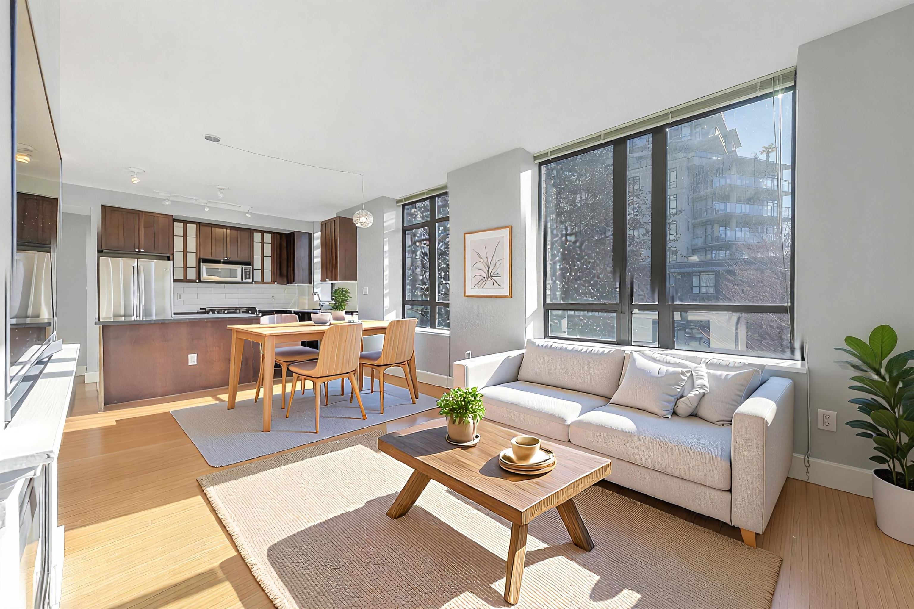 312 170 1ST STREET, R3096181, BC,