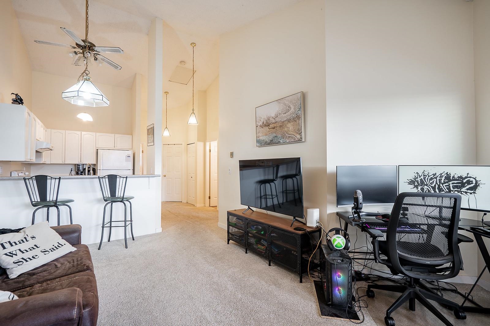 305 11726 225TH STREET, R3096238, BC,