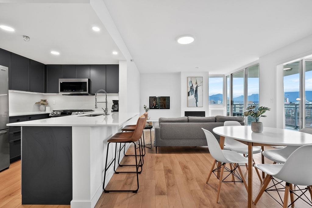 1302 120 MILROSS AVENUE, R3096293, BC,