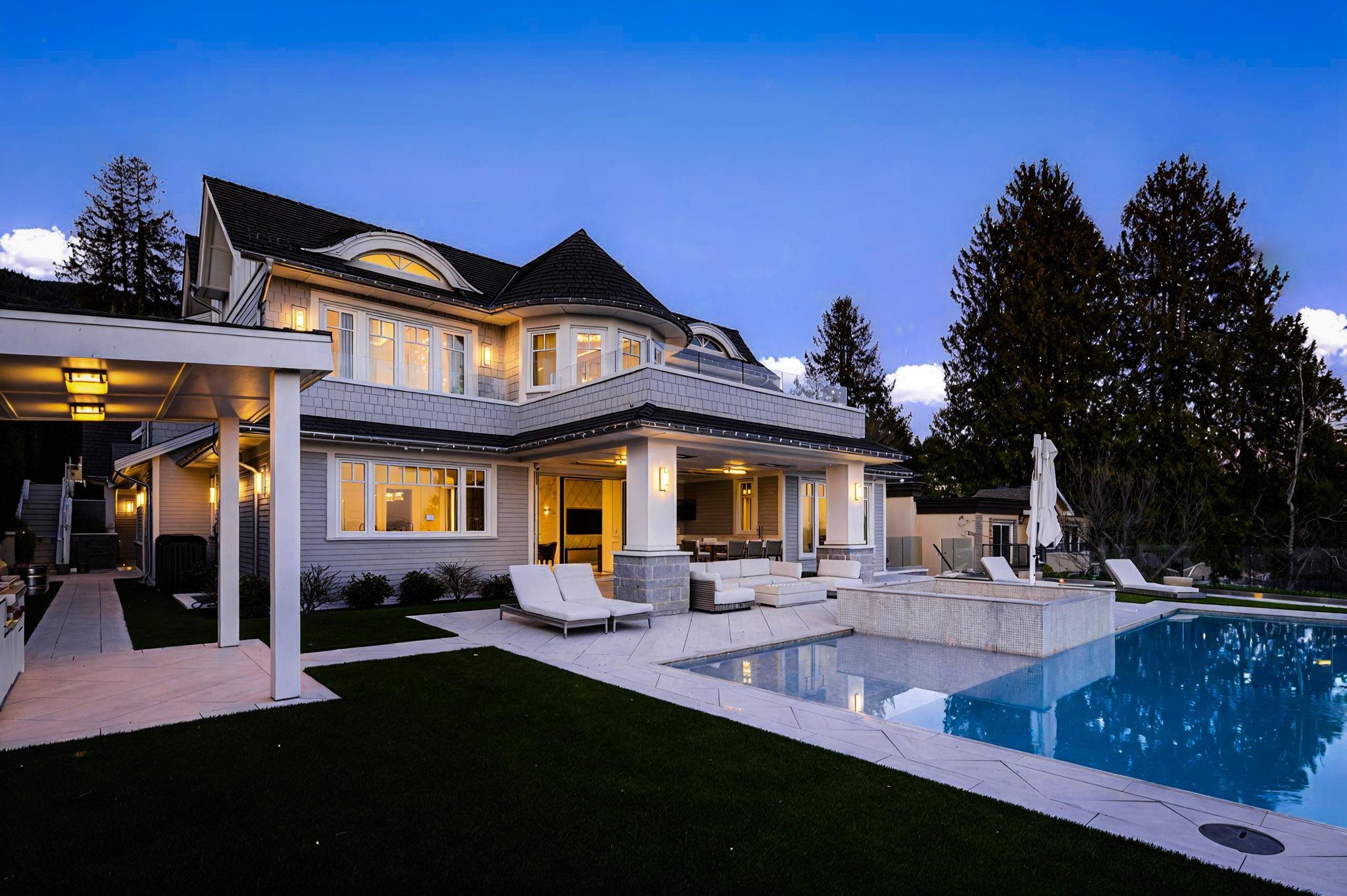 2531 NELSON AVENUE, West Vancouver BC V7V 2R5, R3096456, BC,