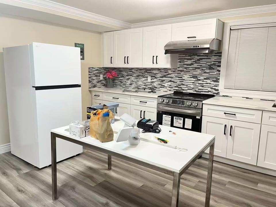 3000 SIENNA CRESCENT, Coquitlam BC V3E 3N7, R3096486, BC,