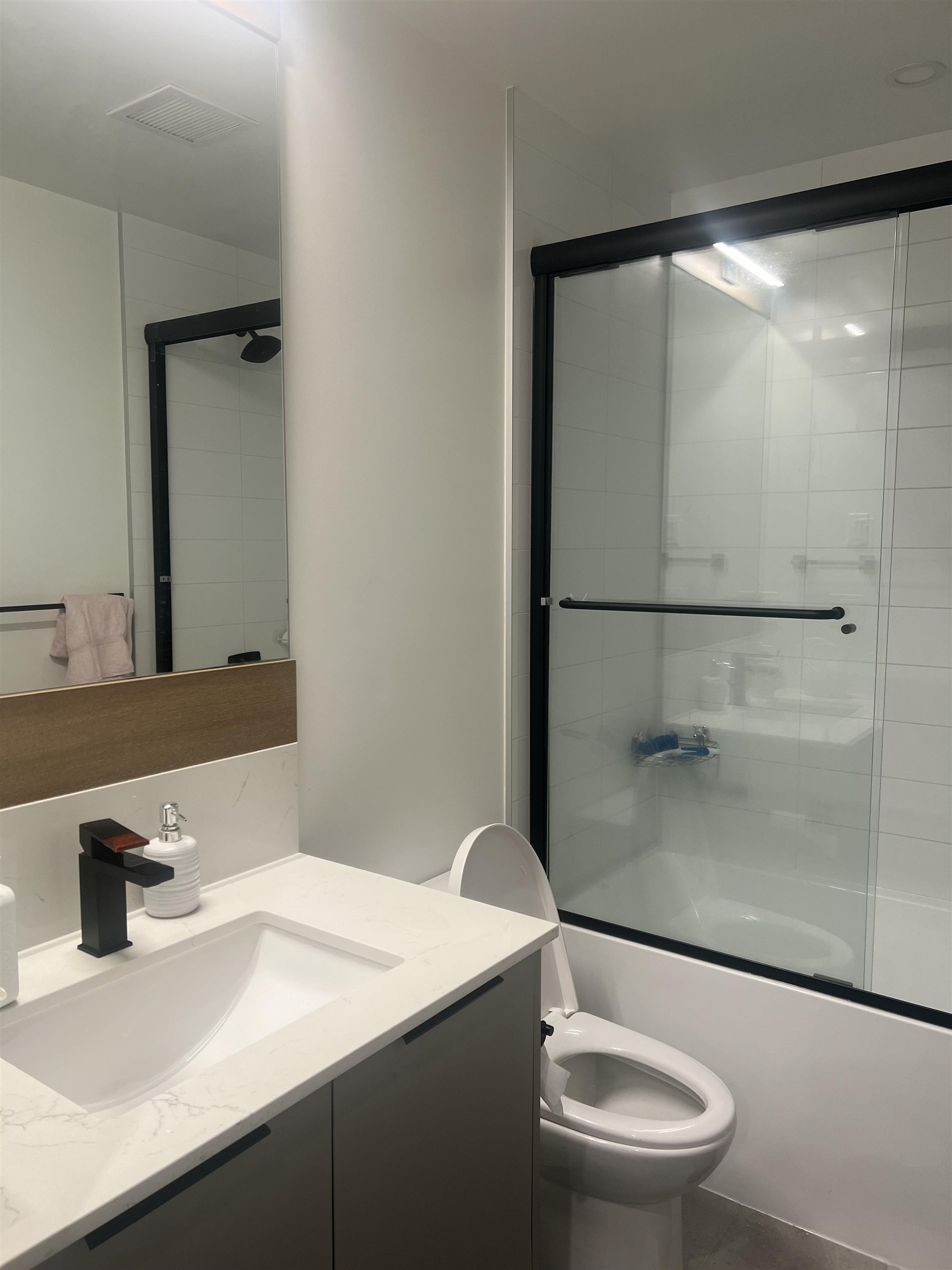 402 10778 138 STREET, R3096515, BC,