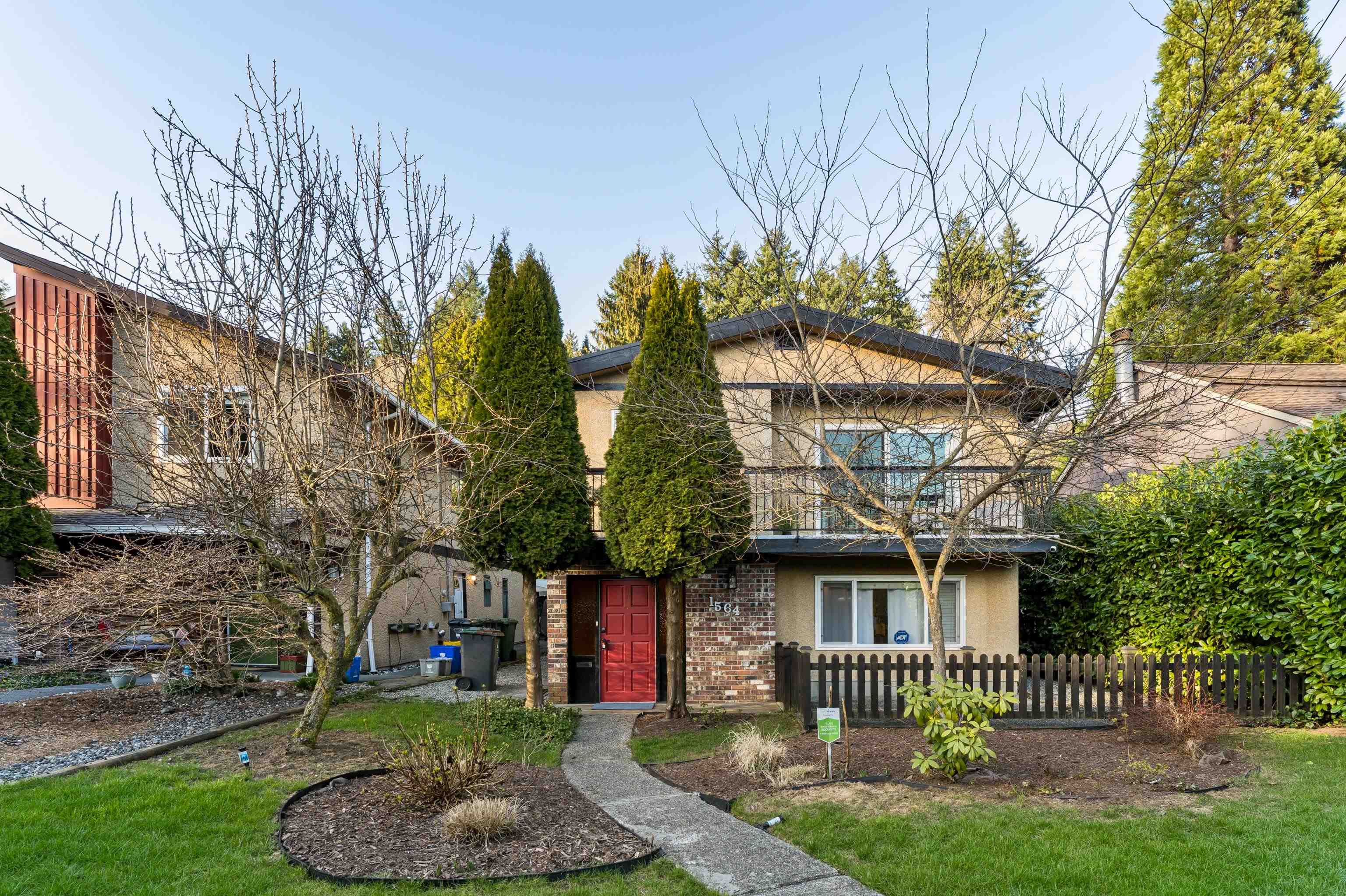 1564 HOPE ROAD, North Vancouver BC V7P 1W9, R3096612, BC,