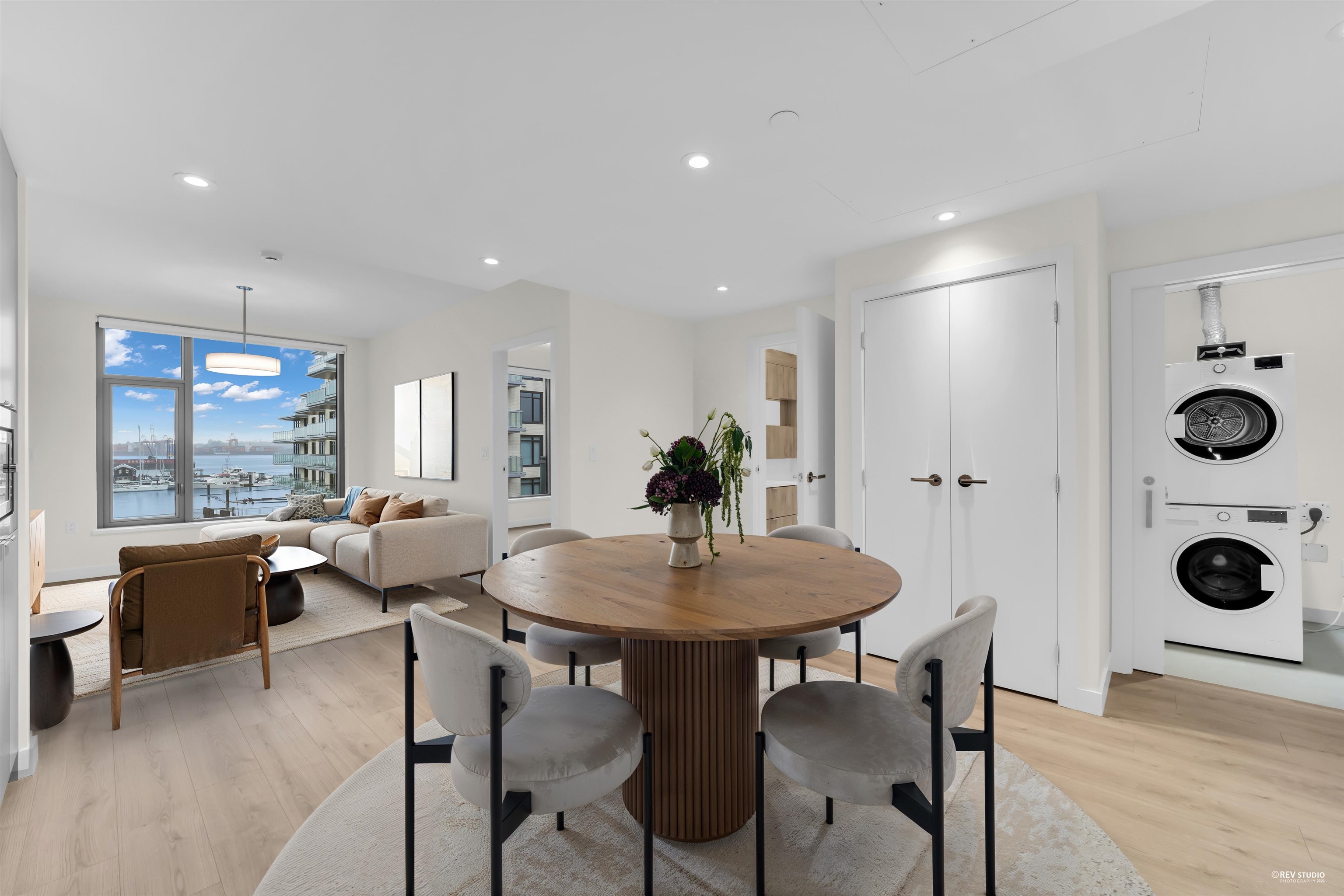 401 755 HARBOURSIDE DRIVE, R3096691, BC,