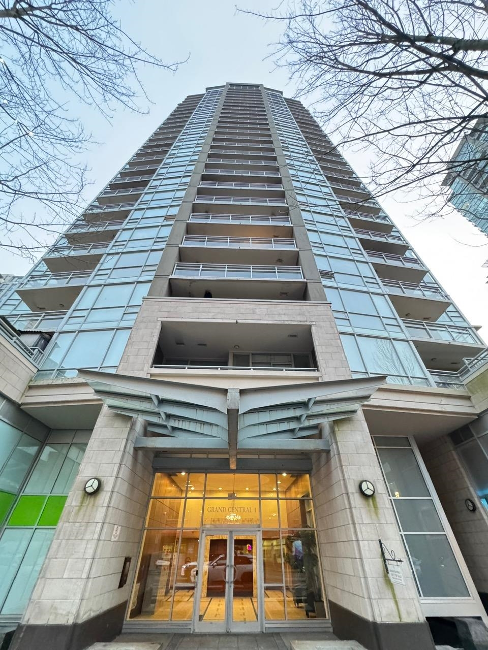 1803 2978 GLEN DRIVE, R3096747, BC,