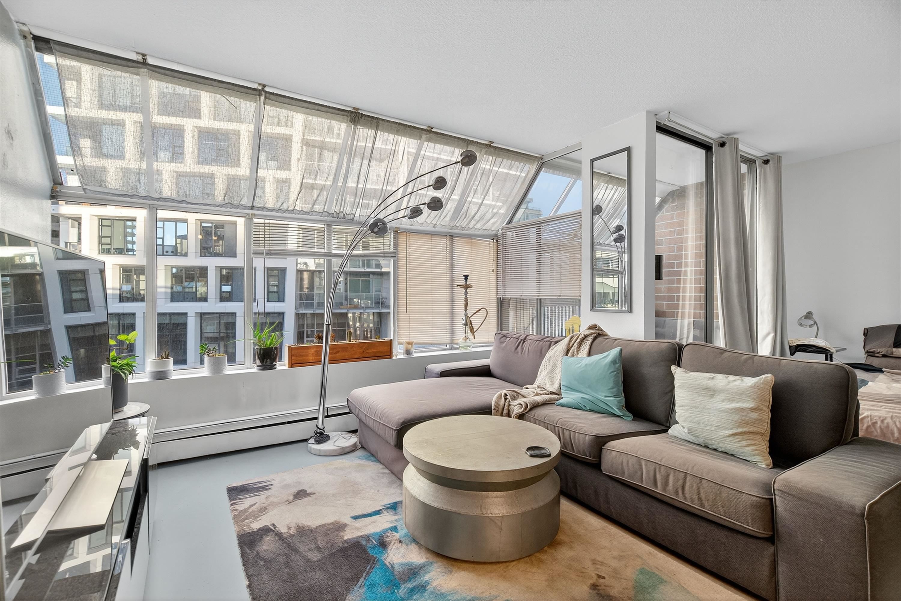 902 950 DRAKE STREET, R3096855, BC,