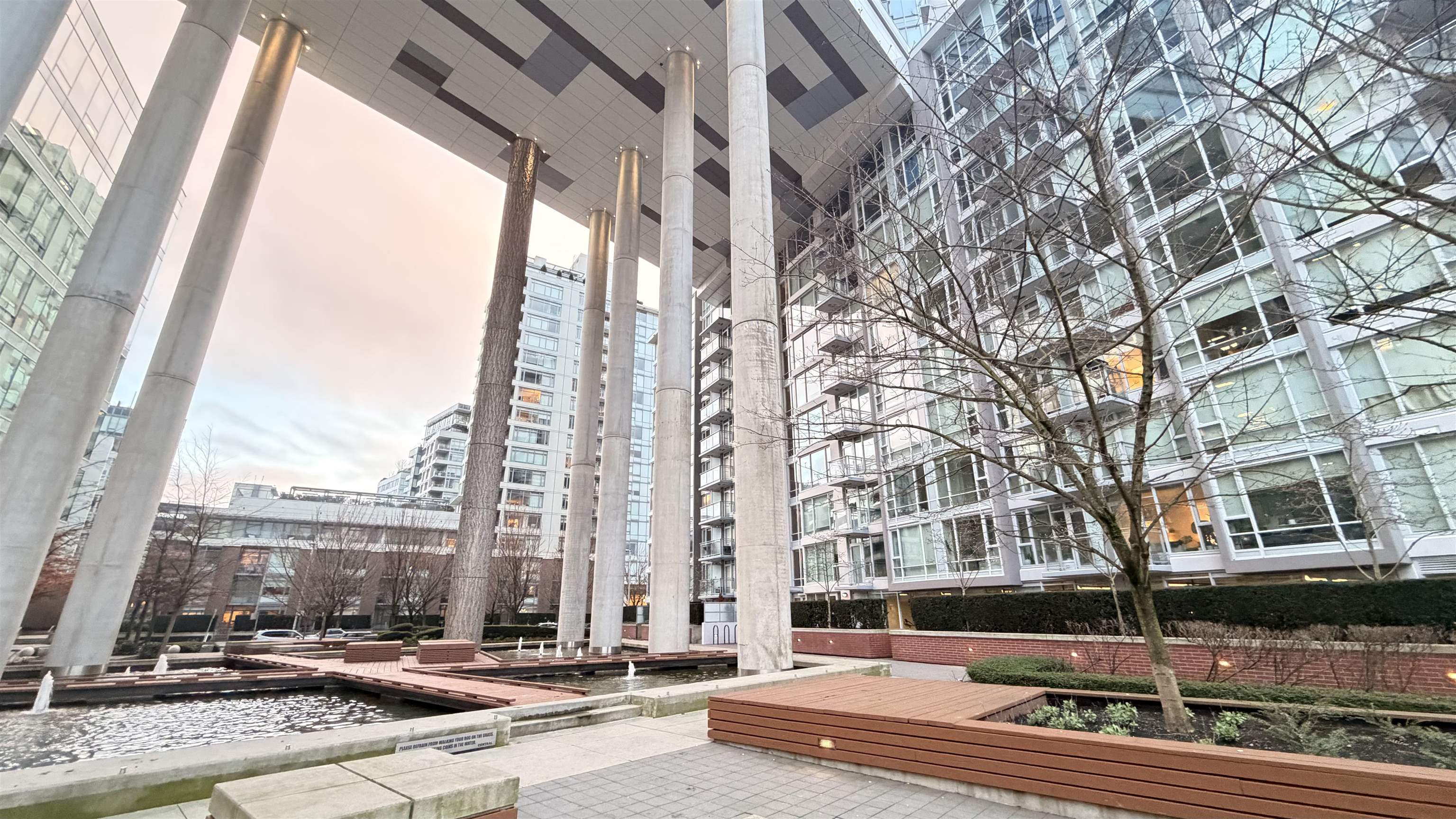 2015 1618 QUEBEC STREET, R3096874, BC,