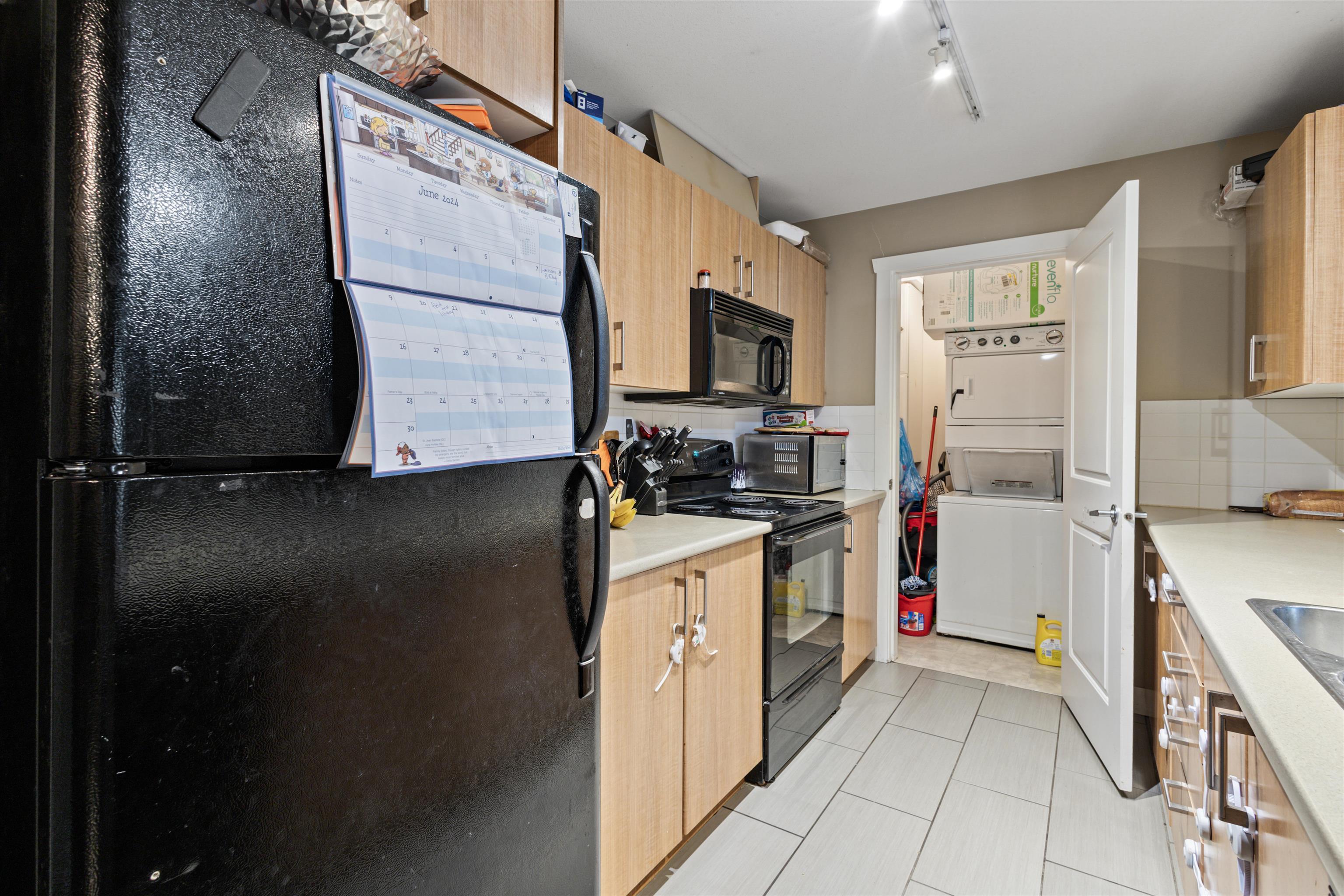 404 45561 YALE ROAD, R3096912, BC,