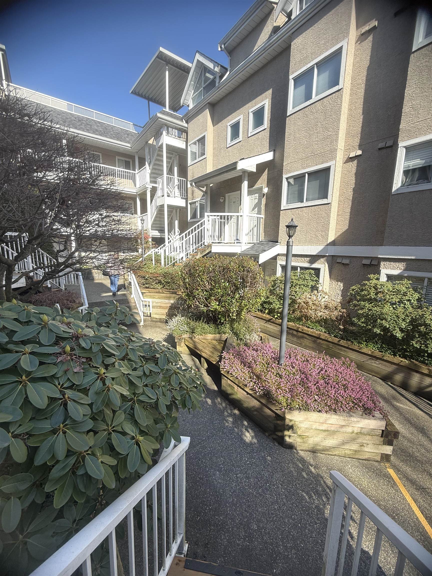 202 3683 WELLINGTON AVENUE, R3097077, BC,