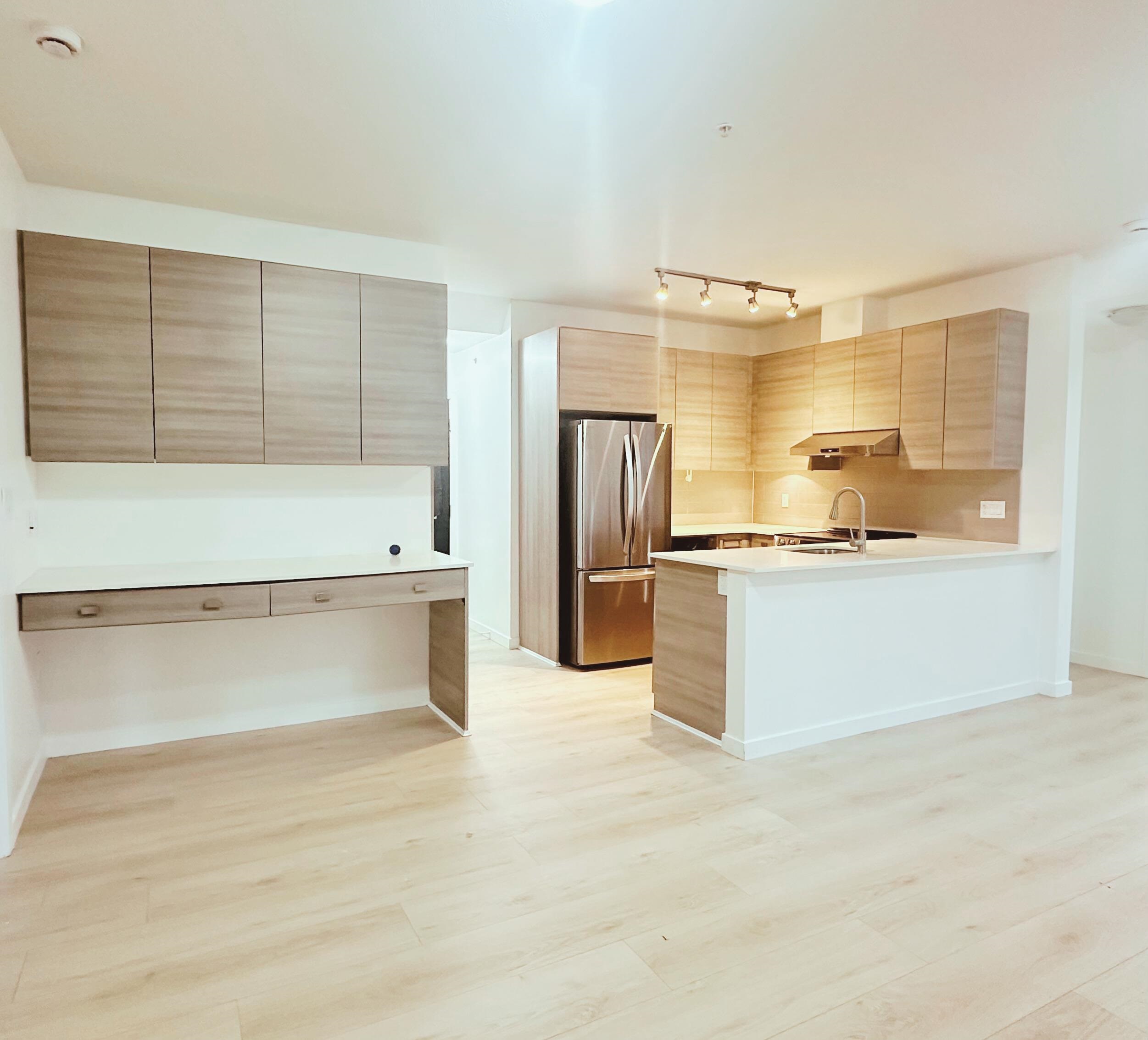 32 6965 HASTINGS STREET, R3097128, BC,