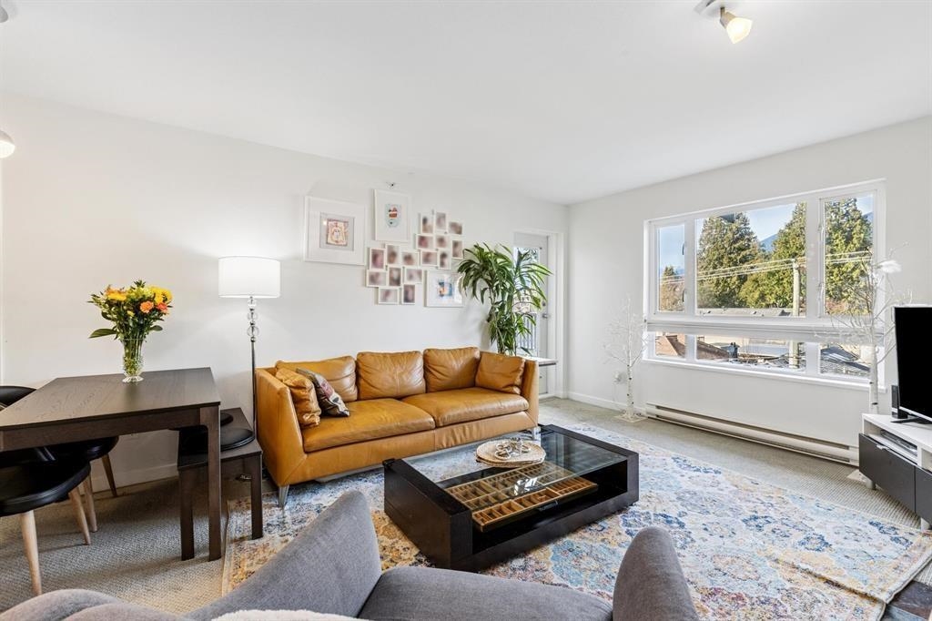 404 183 23RD STREET, R3097155, BC,