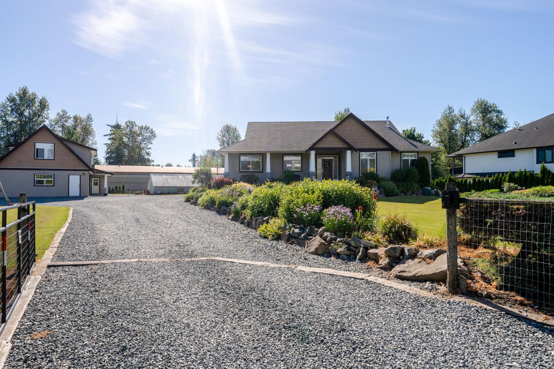 5728 BRADNER ROAD, Abbotsford BC V4X 2P1, R3097234, BC,