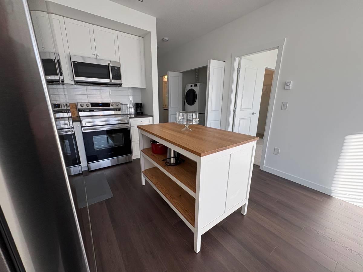 506 8509 158 STREET, R3097284, BC,