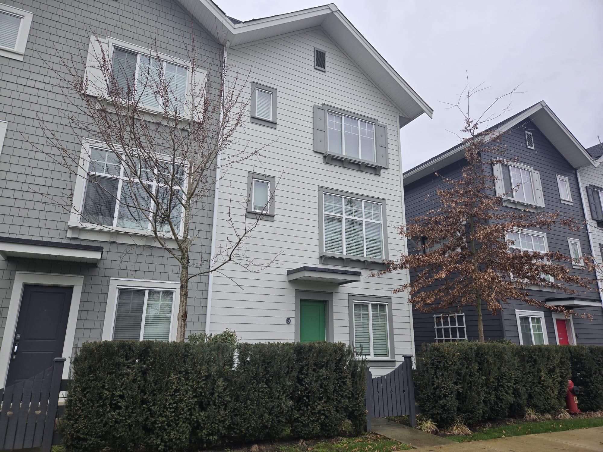 24 15489 99A AVENUE, R3097499, BC,