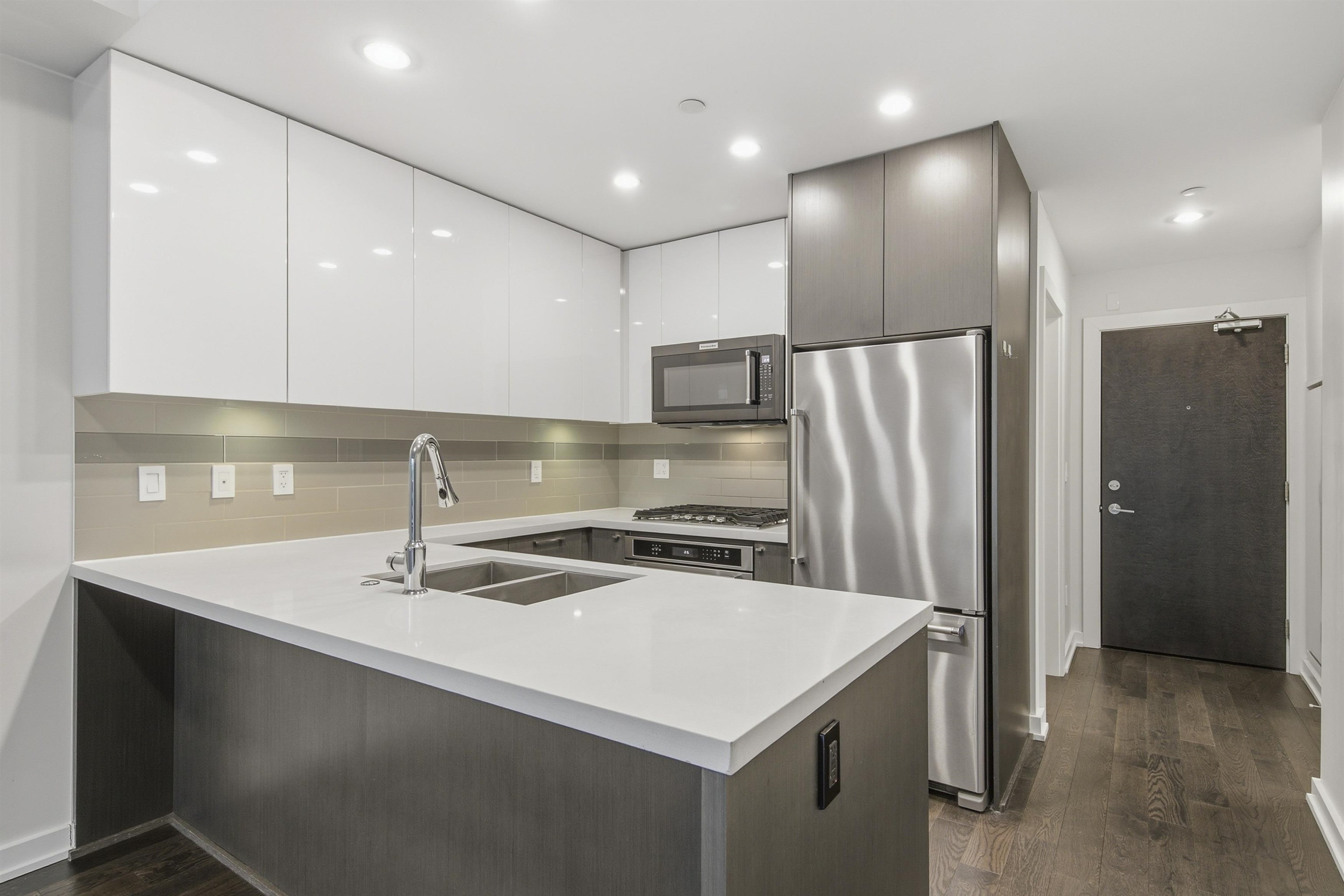 MLS® listing #R3097501 for sale located at 102 5311 CEDARBRIDGE WAY