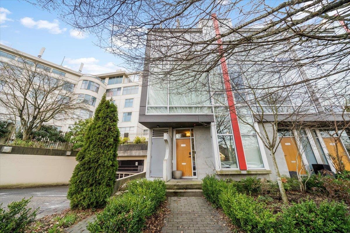 3485 VICTORIA DRIVE, Vancouver BC V5N 4M5, R3097510, BC,
