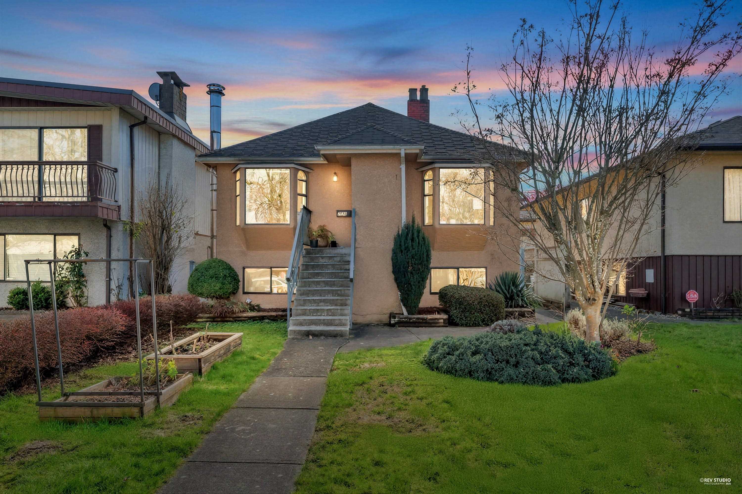 MLS® listing #R3097520 for sale located at 2576 PARKER STREET, Vancouver BC V5K 2T3