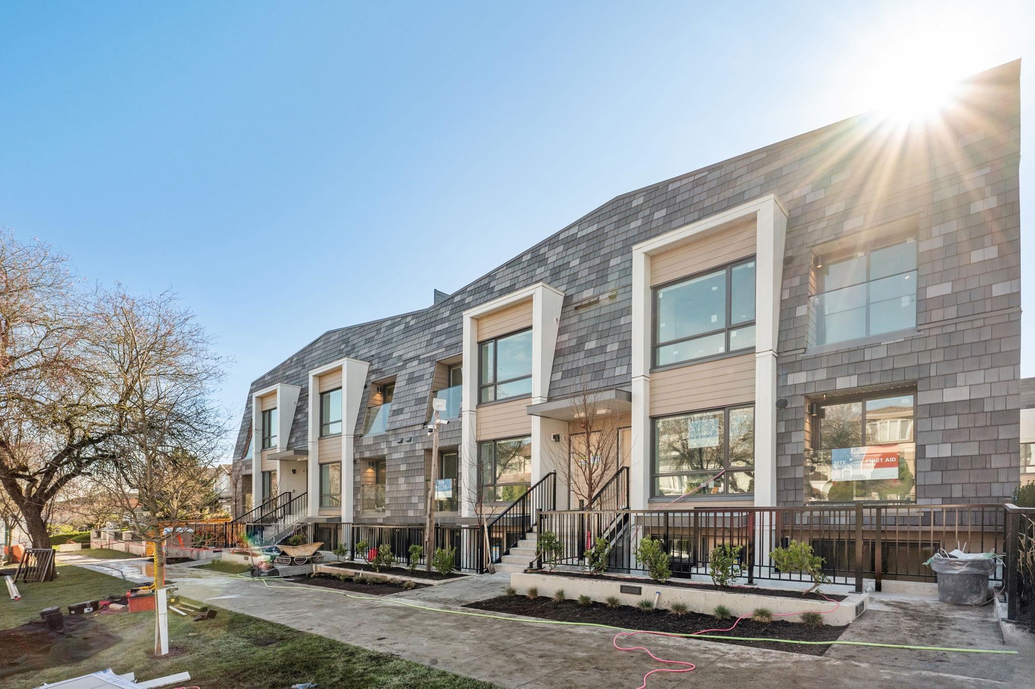 102 378 45TH AVENUE, R3097521, BC,