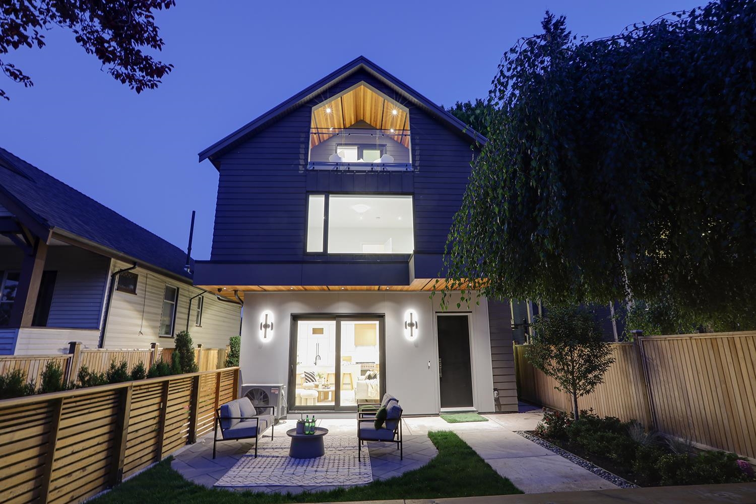 MLS® listing #R3097594 for sale located at 1 944 13 AVENUE