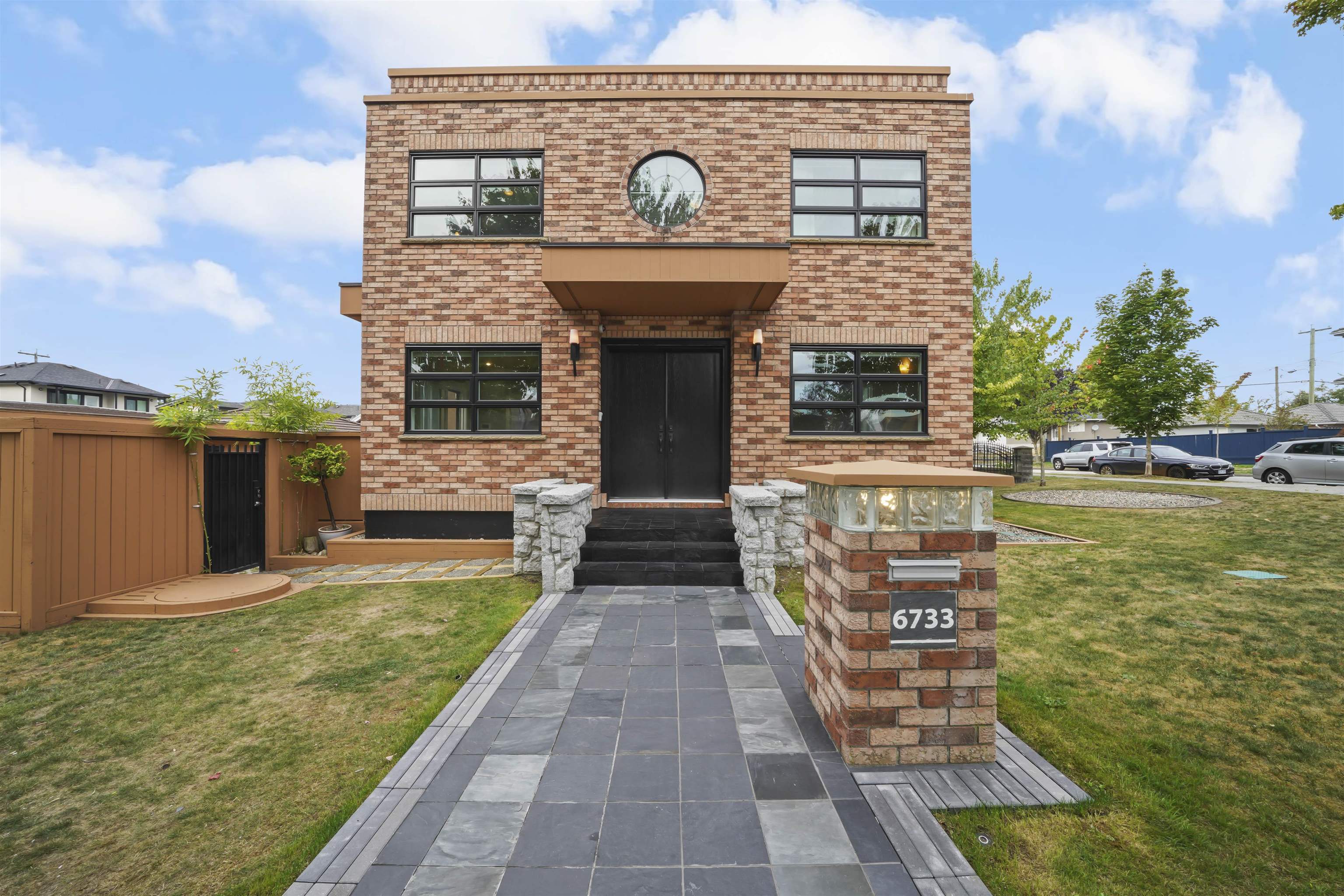 6733 VIVIAN STREET, Vancouver BC V5S 2T7, R3097641, BC,