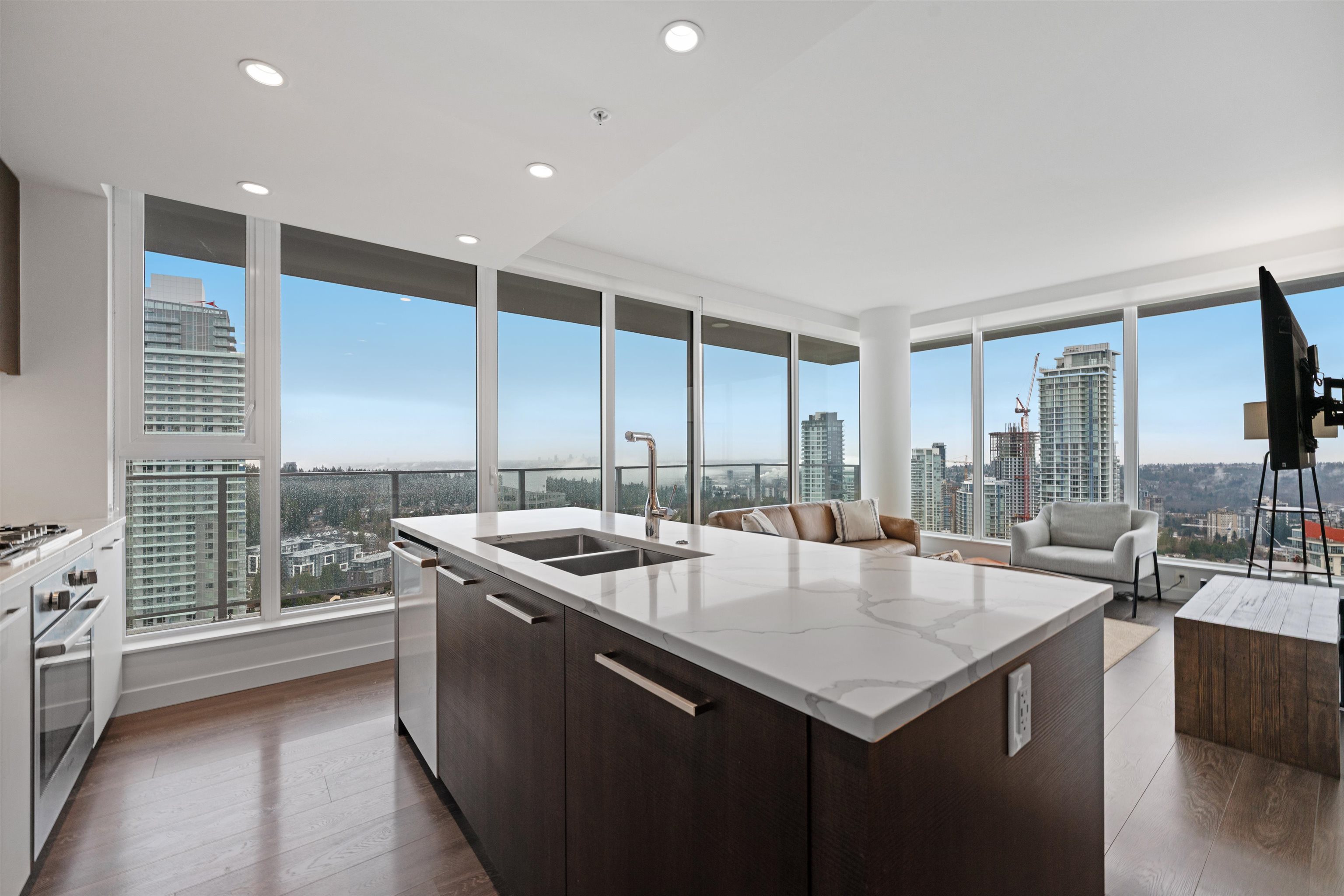 3206 567 CLARKE ROAD, R3097704, BC,