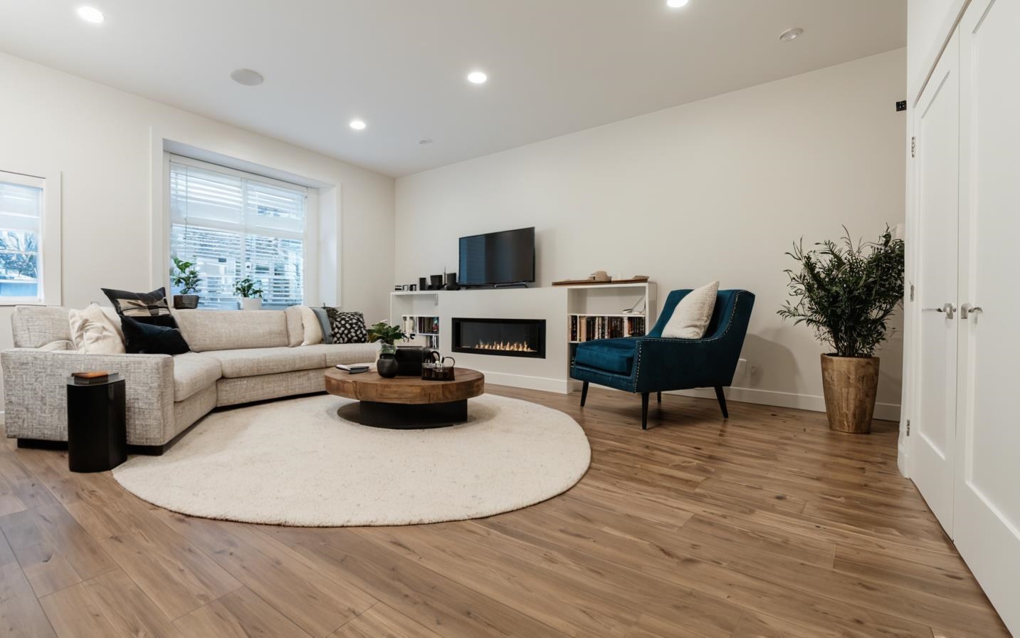 16 5960 142ND STREET, R3097828, BC,