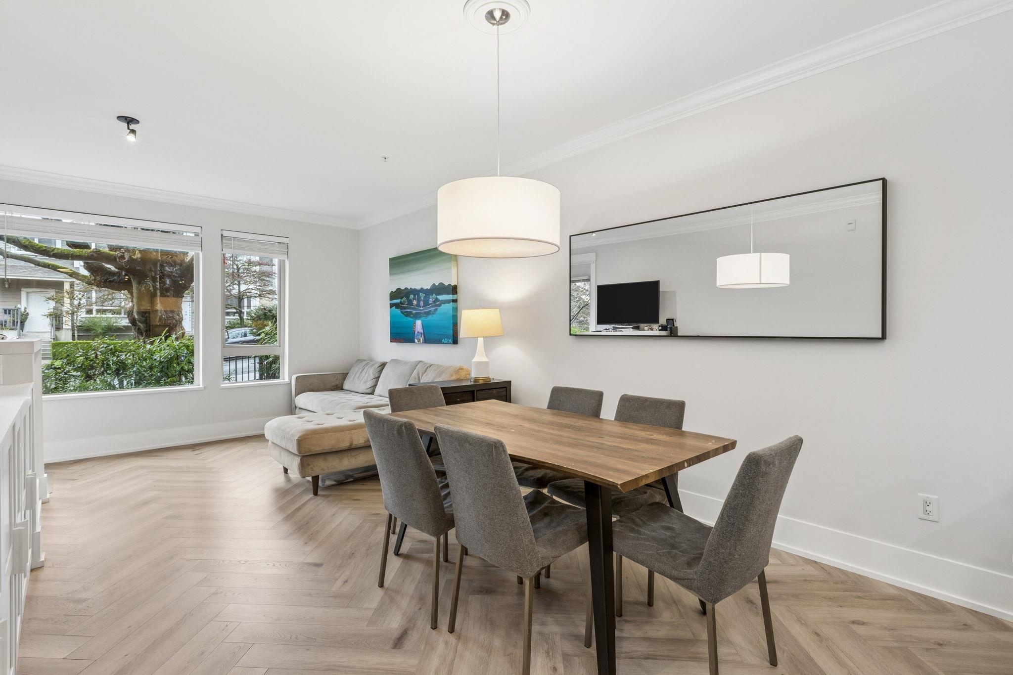 107 159 22ND STREET, R3097833, BC,