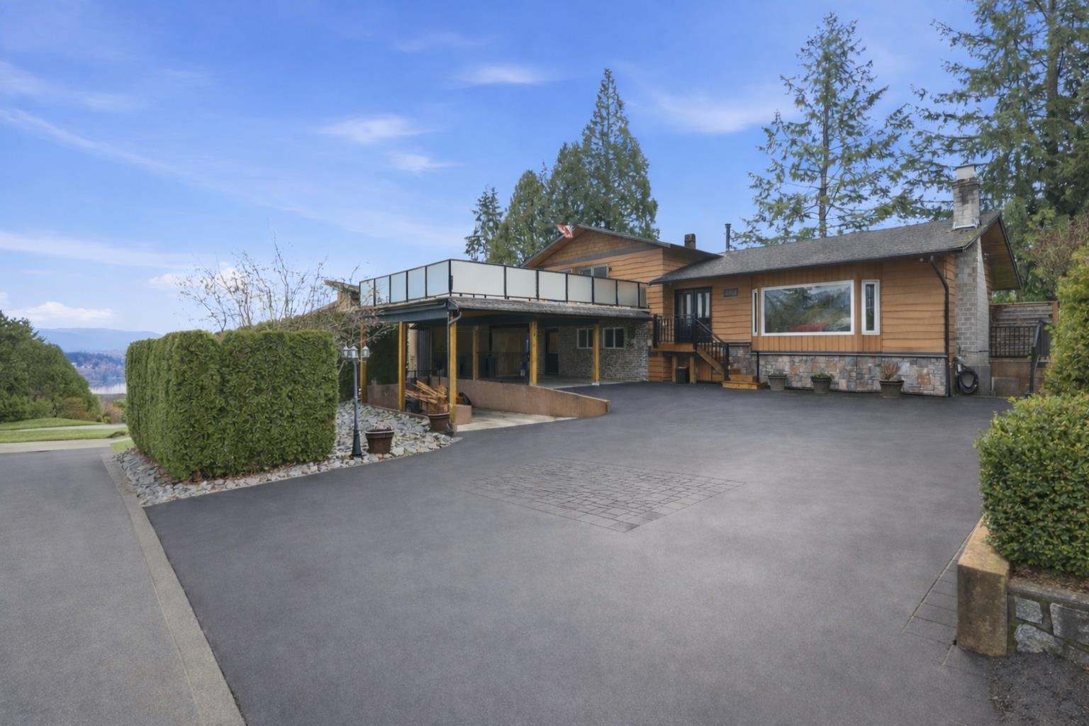 526 YALE ROAD, Port Moody BC V3H 3K3, R3097842, BC,