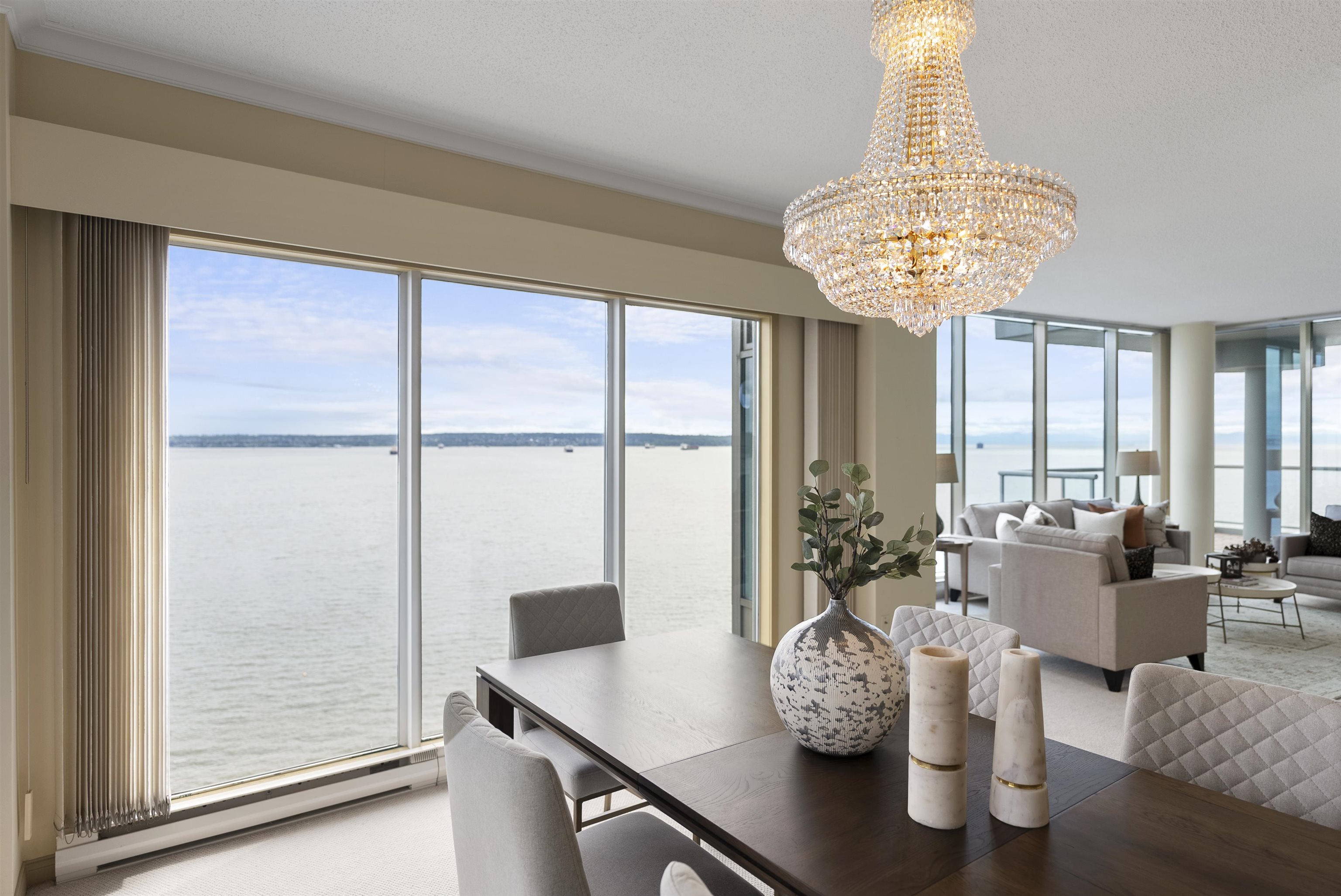 1401 2120 ARGYLE AVENUE, R3097927, BC,