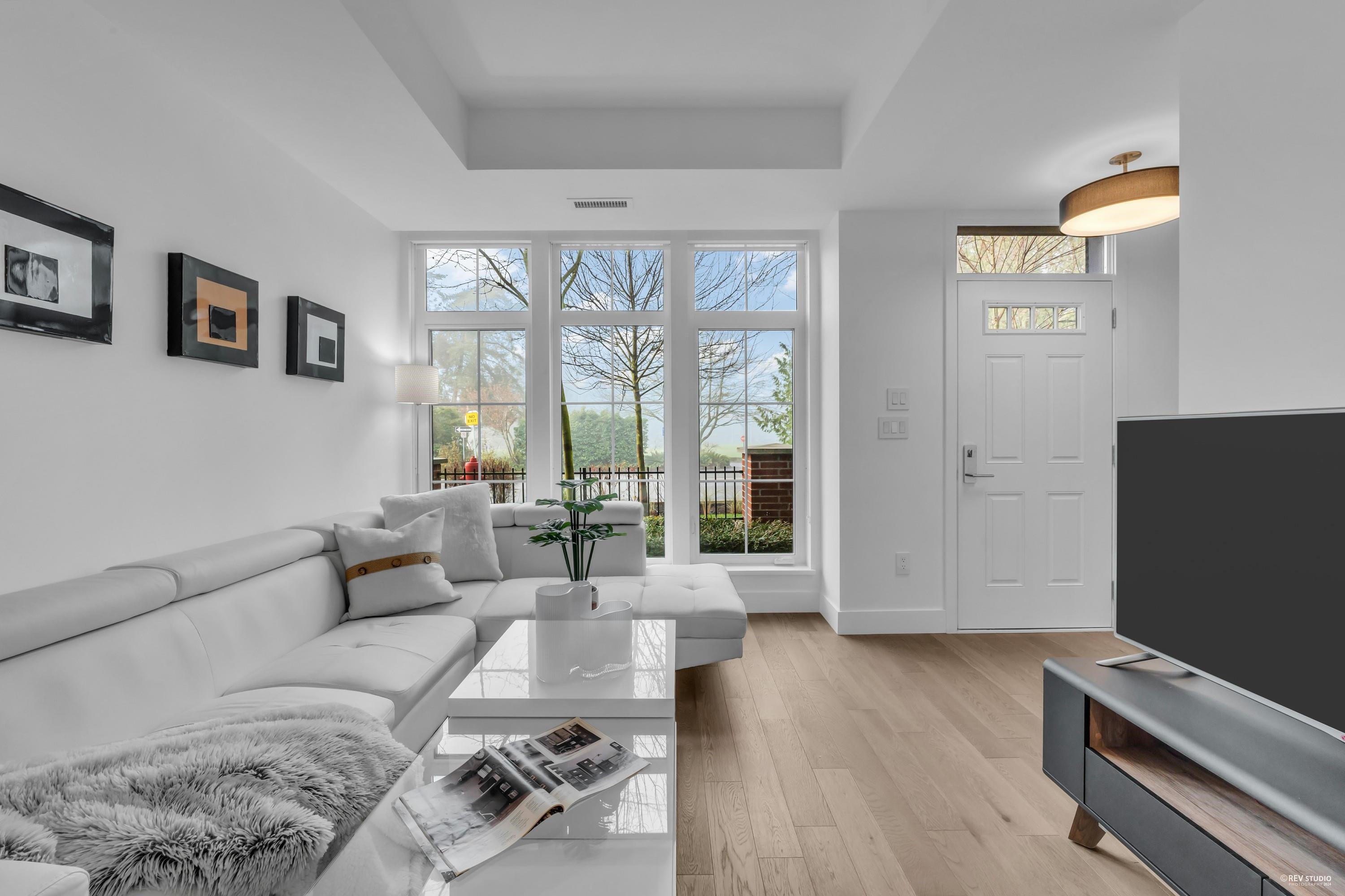 118 2070 CURLING ROAD, R3097943, BC,