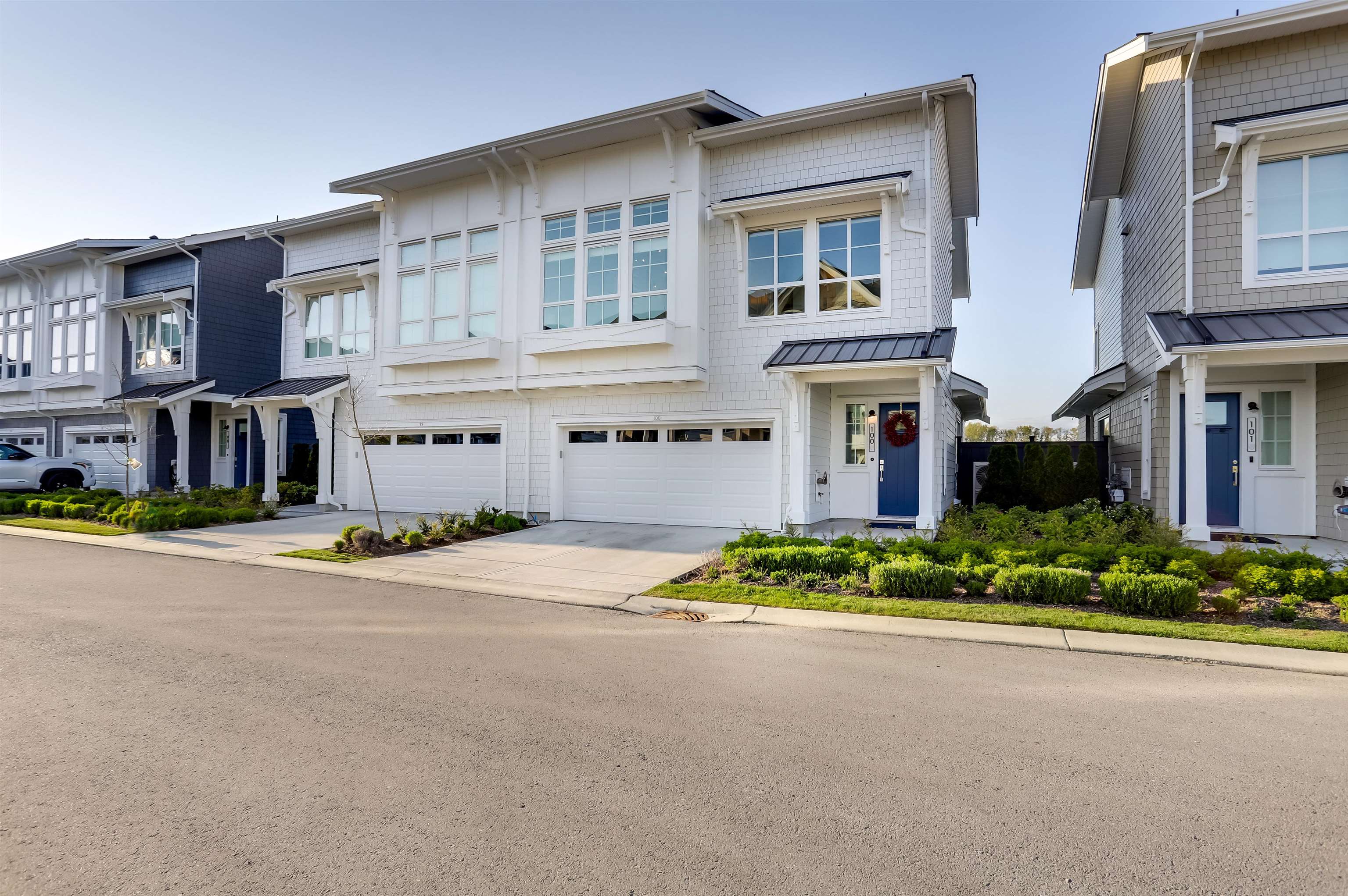 100 5311 ADMIRAL WAY, R3097966, BC,