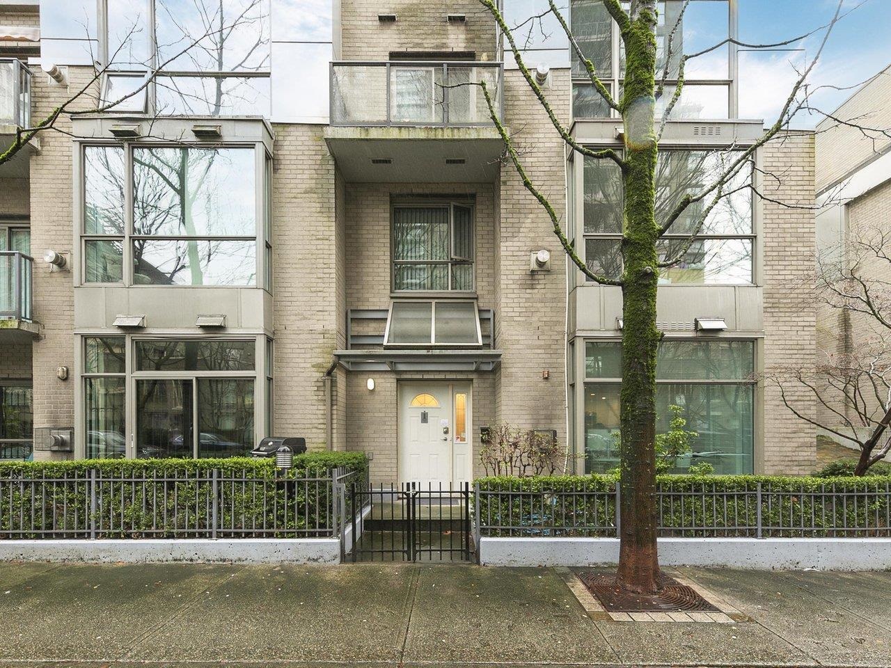 930 RICHARDS STREET, Vancouver BC V6B 3C1, R3097994, BC,