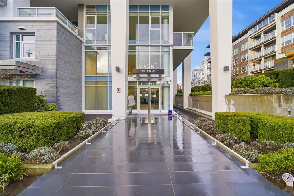 703 525 FOSTER AVENUE, R3098102, BC,
