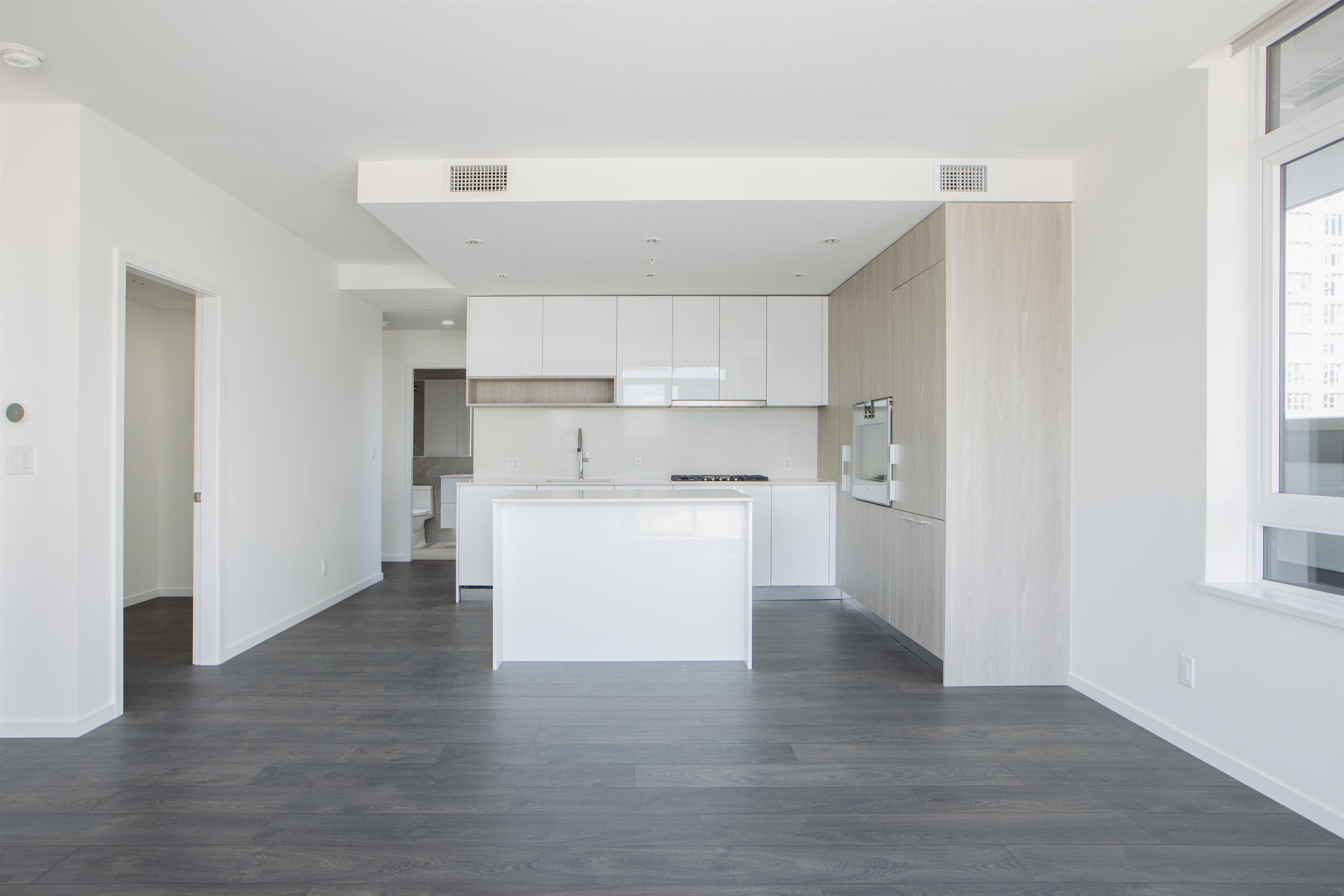 202 6200 MINORU BOULEVARD, R3098429, BC,