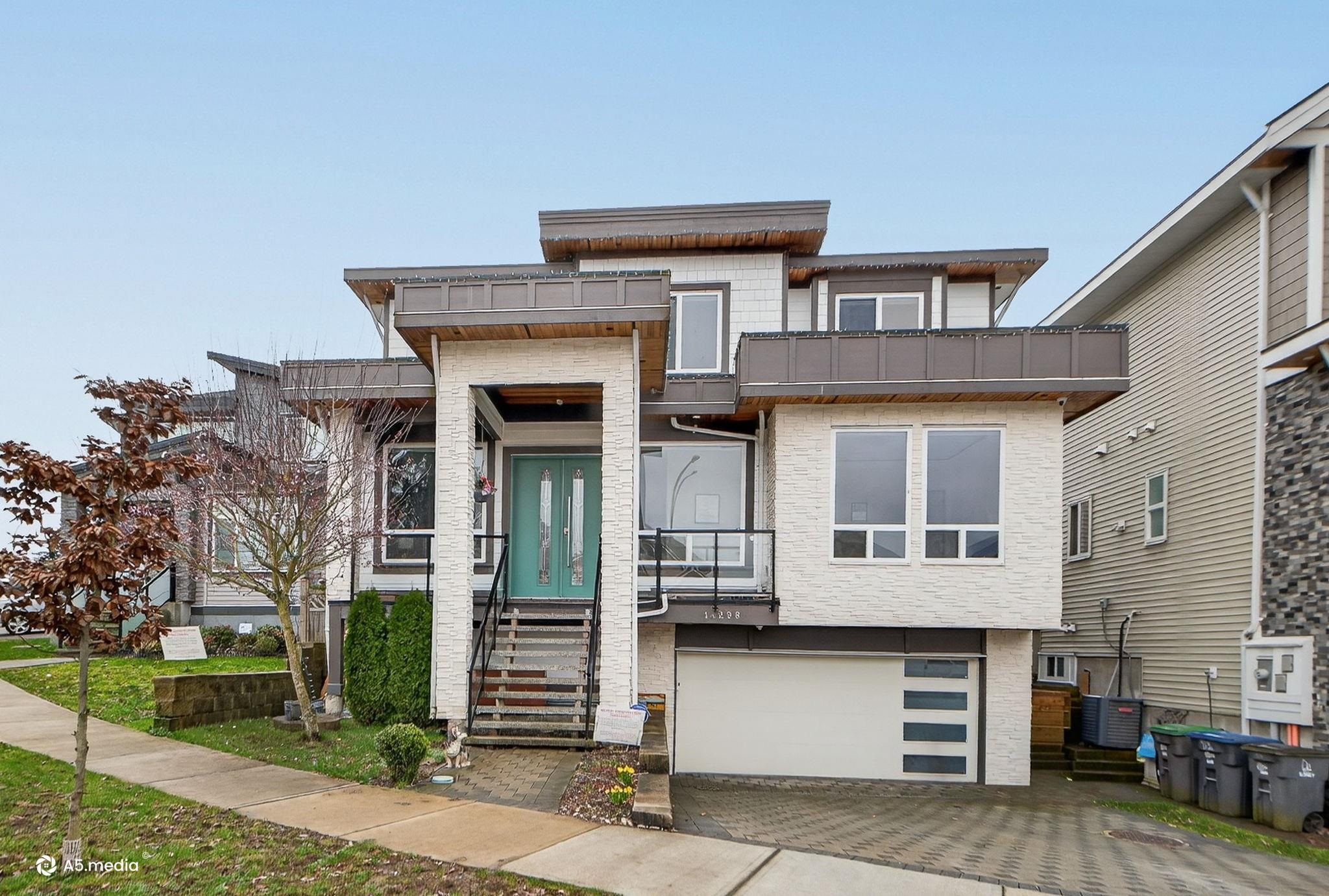 14298 62 AVENUE, Surrey BC V3X 0K5, R3098452, BC,