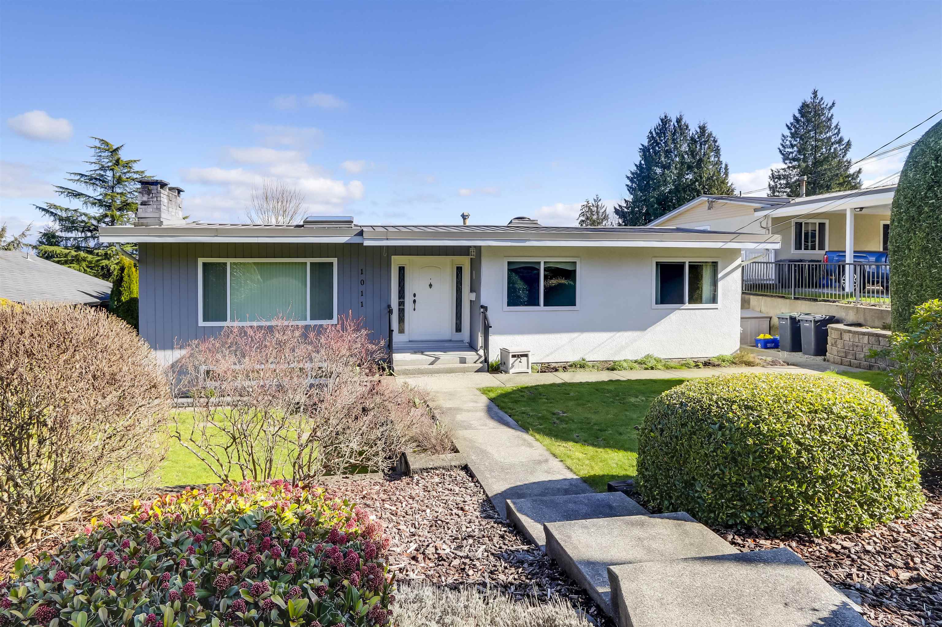 1011 PALMDALE STREET, Coquitlam BC V3C 3R3, R3098531, BC,