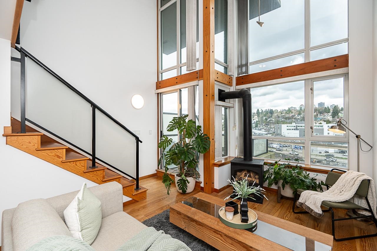 425 10 RENAISSANCE SQUARE, R3098588, BC,