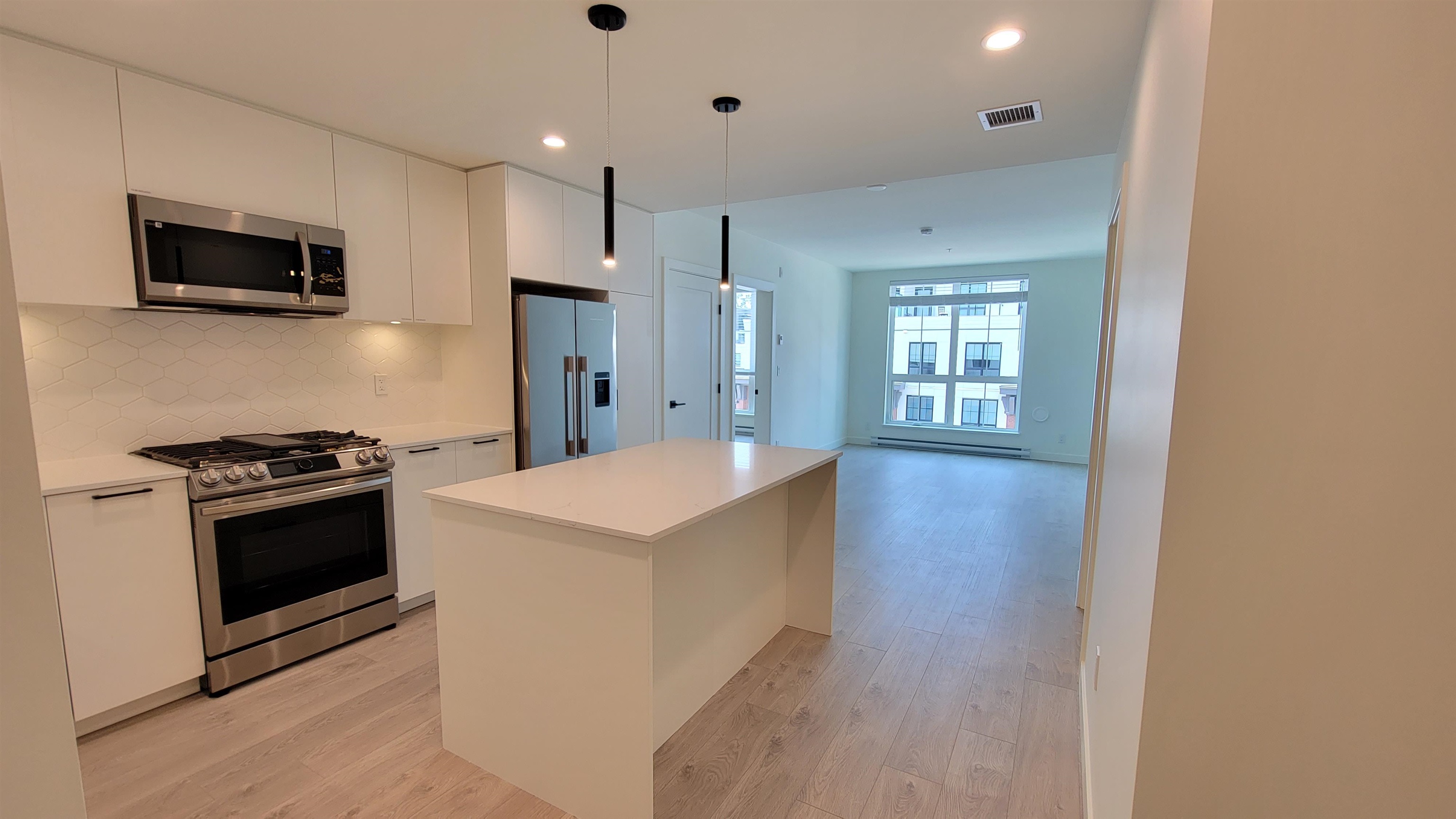 215 8380 200A STREET, R3098601, BC,