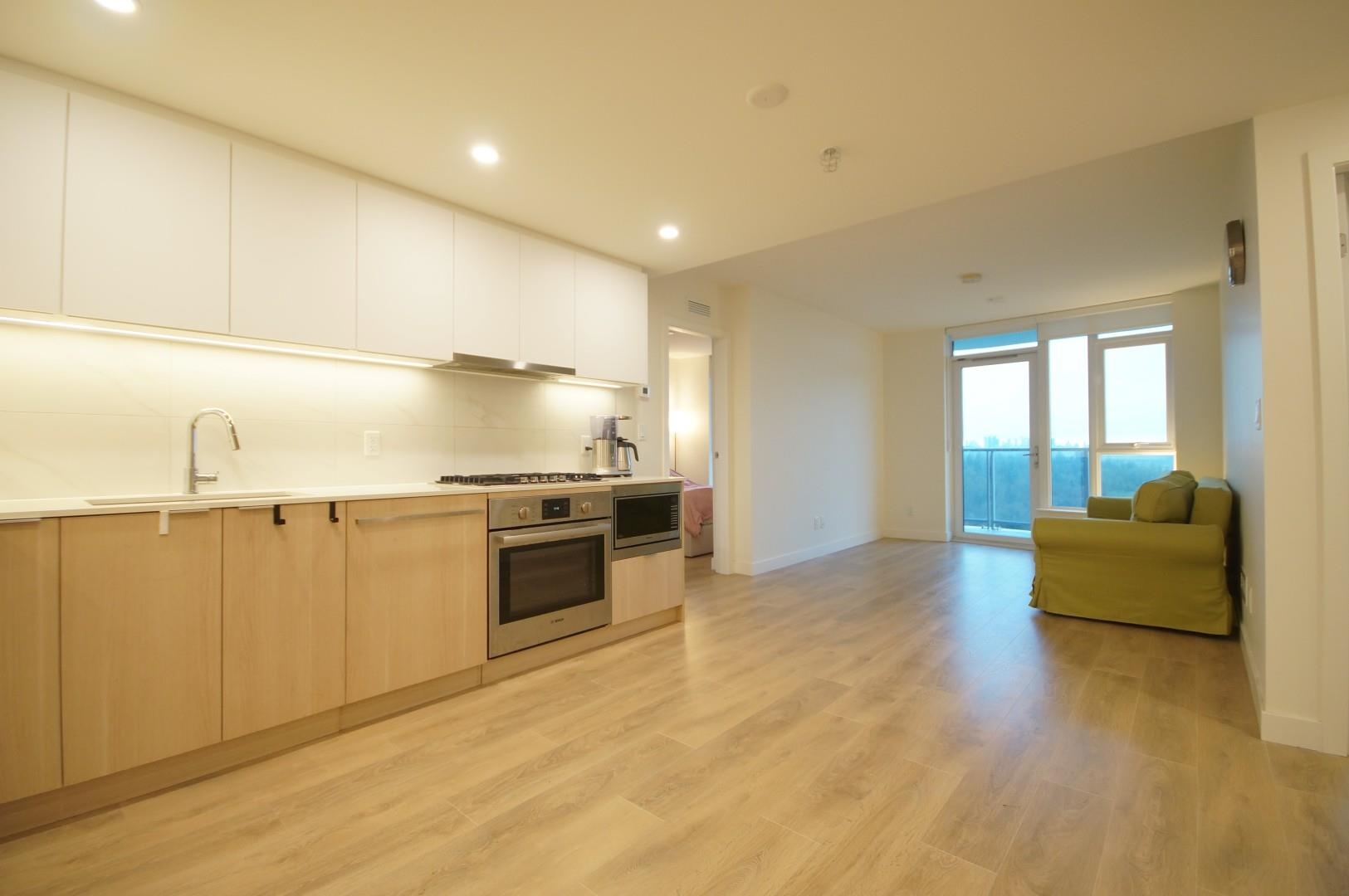 2308 318 ALDERSON AVENUE, R3098608, BC,