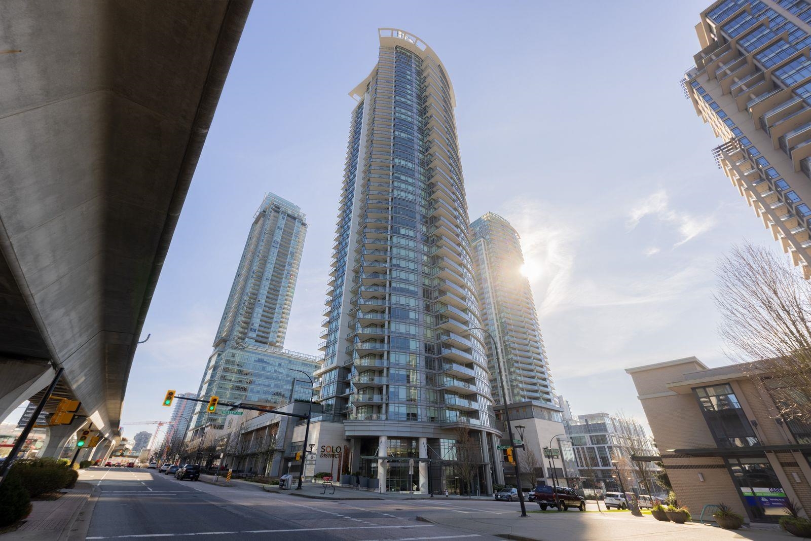 3204 2008 ROSSER AVENUE, R3098662, BC,