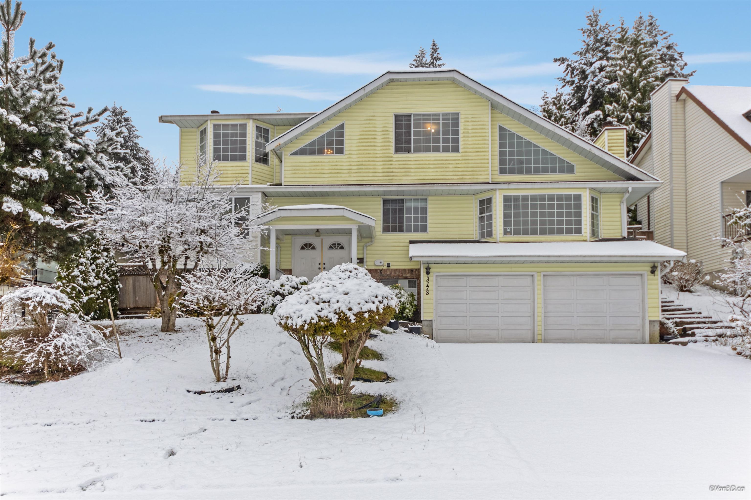 3178 LEEWARD COURT, Coquitlam BC V3C 5A9, R3098732, BC,