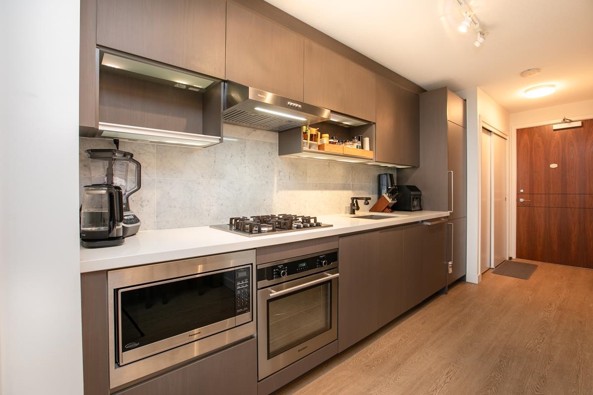 1805 13696 100 AVENUE, R3098841, BC,