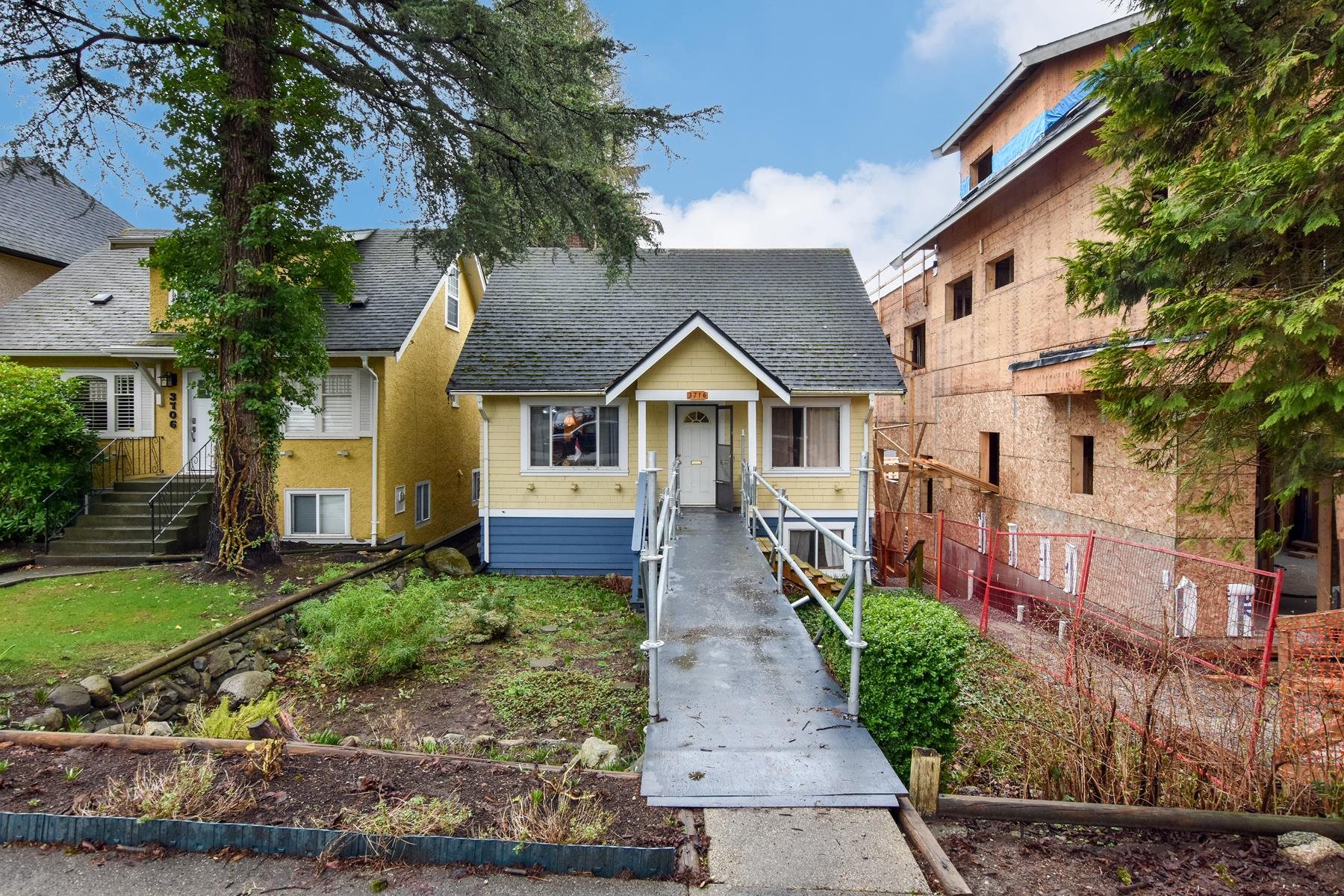 3716 W 29TH AVENUE, Vancouver BC V6S 1T4, R3098846, BC,
