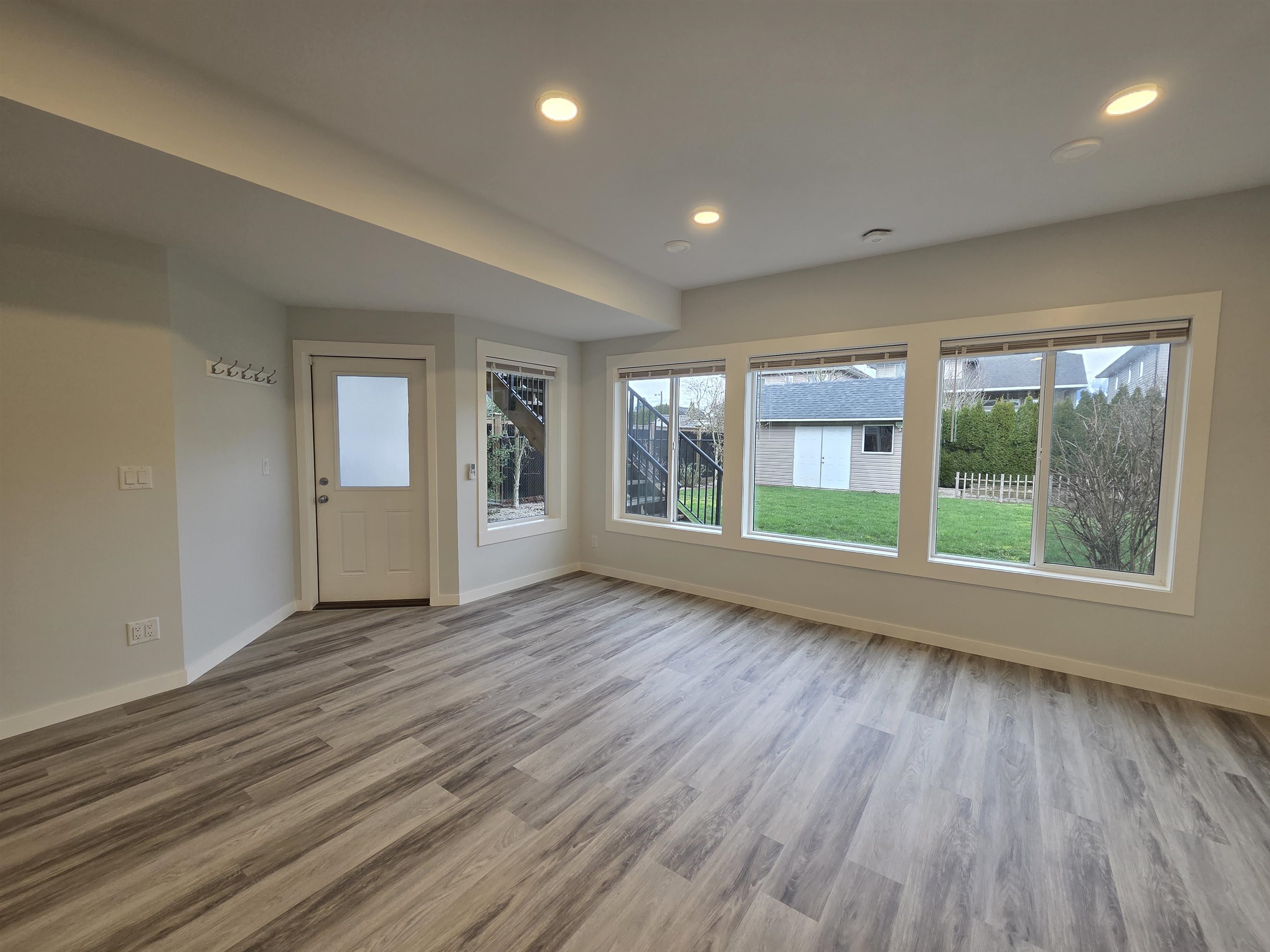 Lower 10282 KENT ROAD, R3098917, BC,