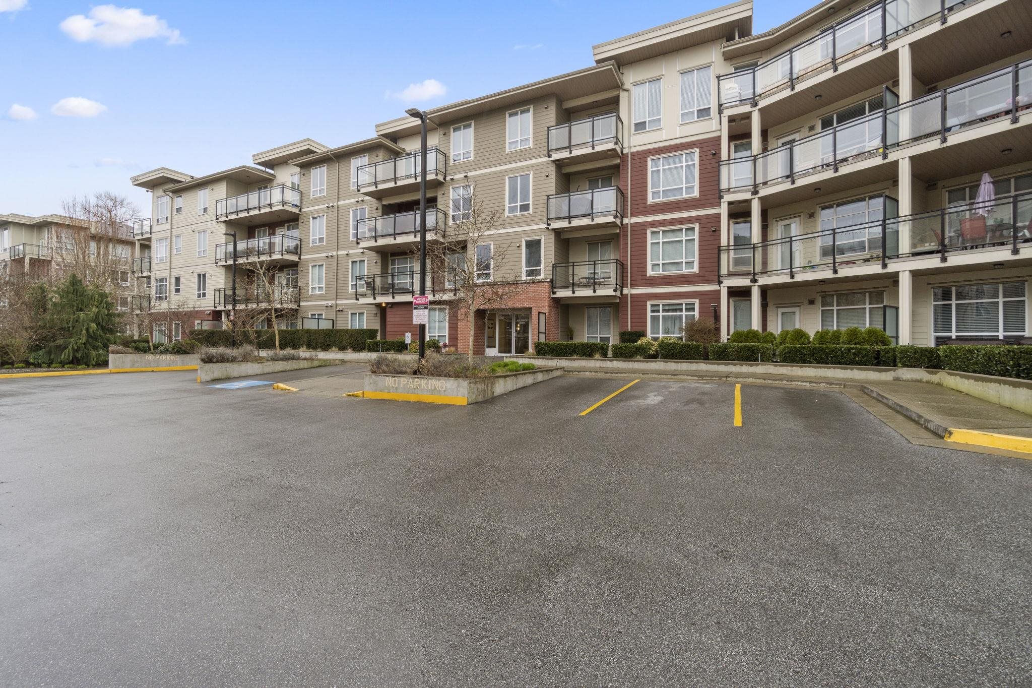 D414 20211 66 AVENUE, R3098935, BC,