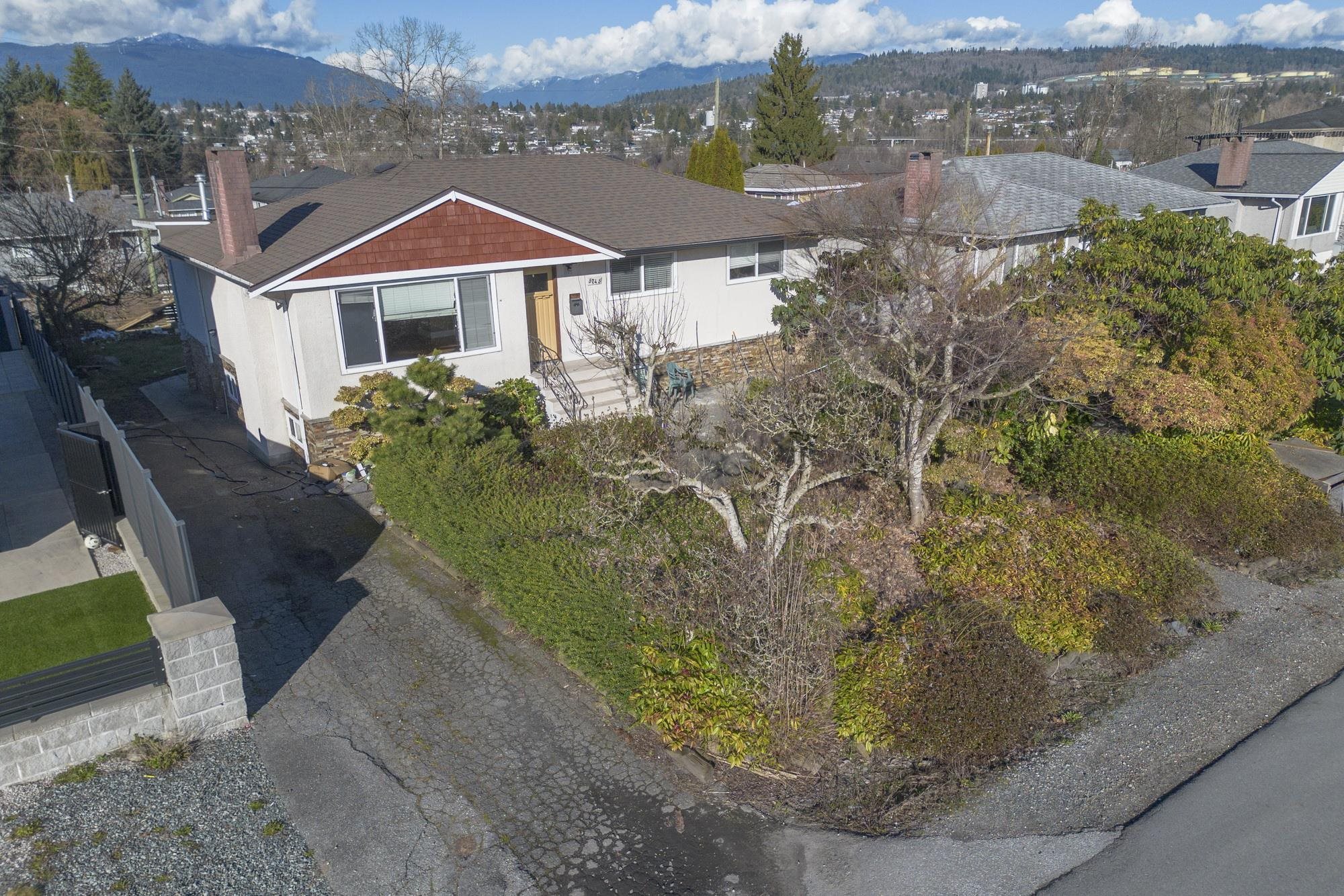 5745 LAUREL STREET, Burnaby BC V5G 1N4, R3098974, BC,