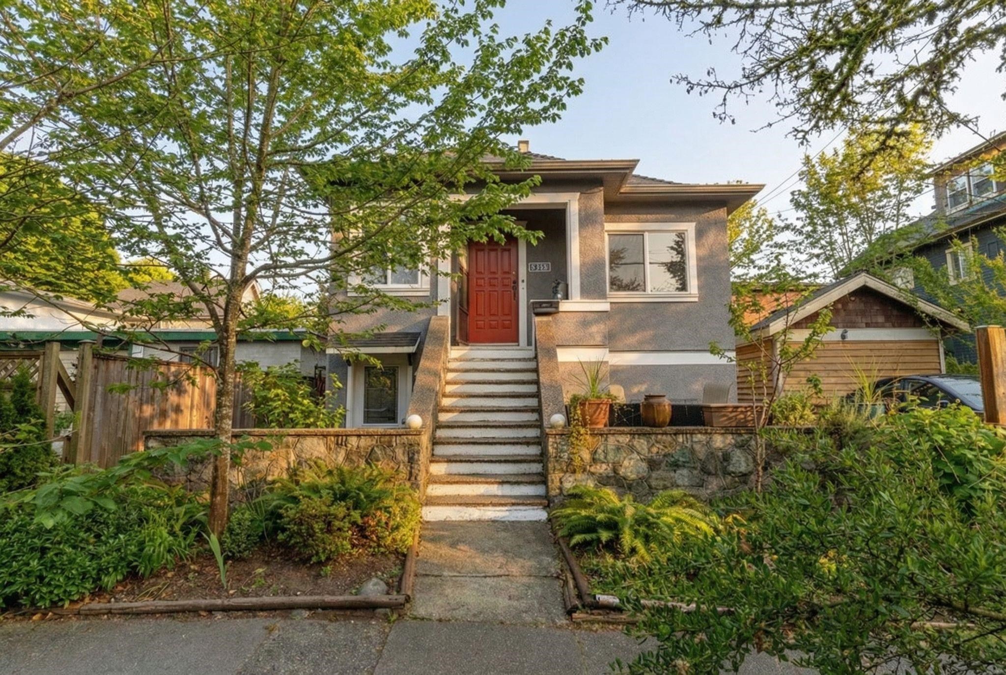 2156 E PENDER STREET, Vancouver BC V5L 1X2, R3098984, BC,