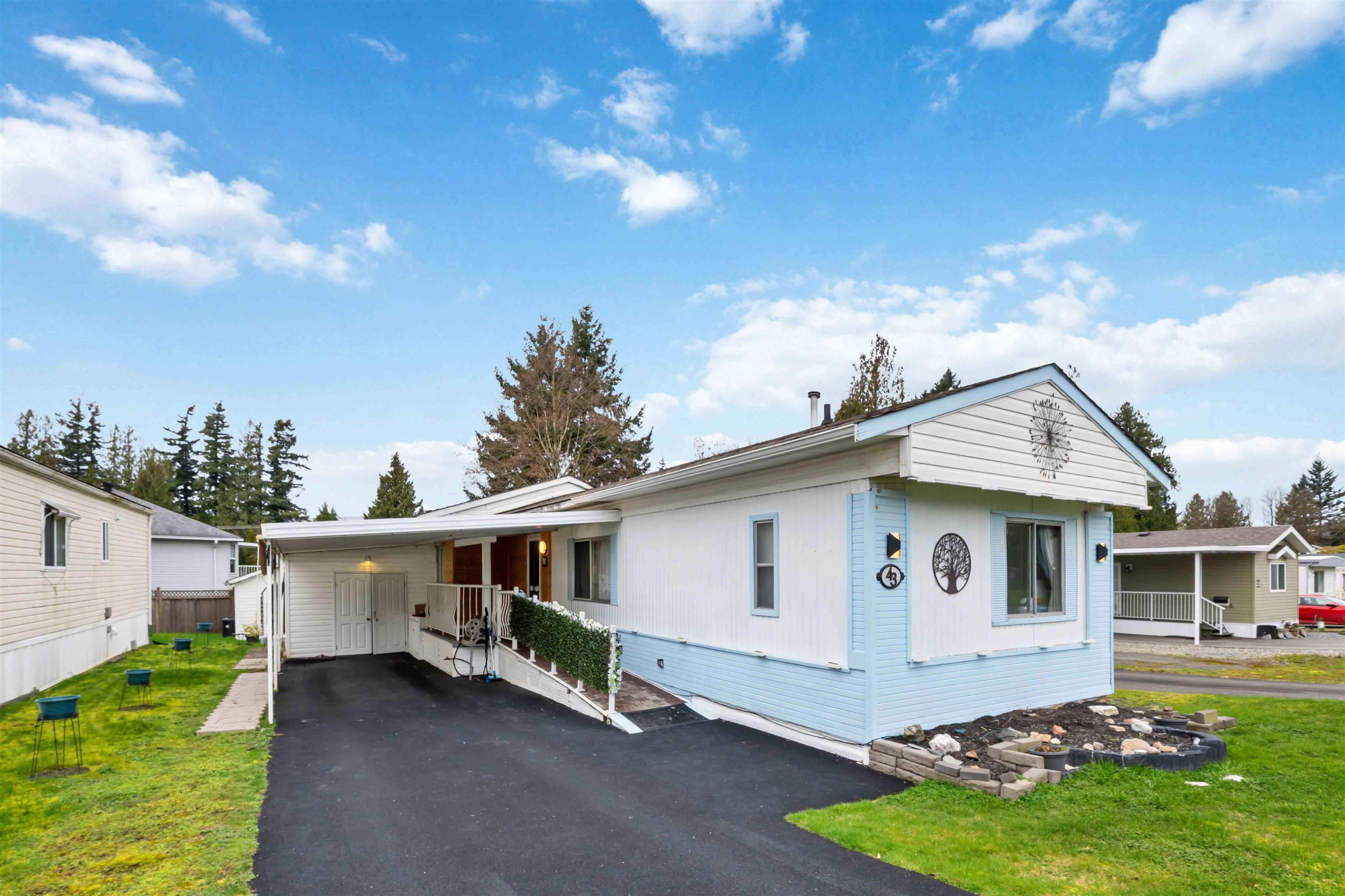 43 2035 MARTENS STREET, R3099013, BC,