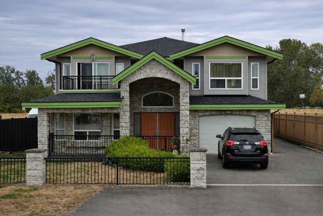 175 PEMBINA STREET, New Westminster BC V3M 5J2, R3099070, BC,